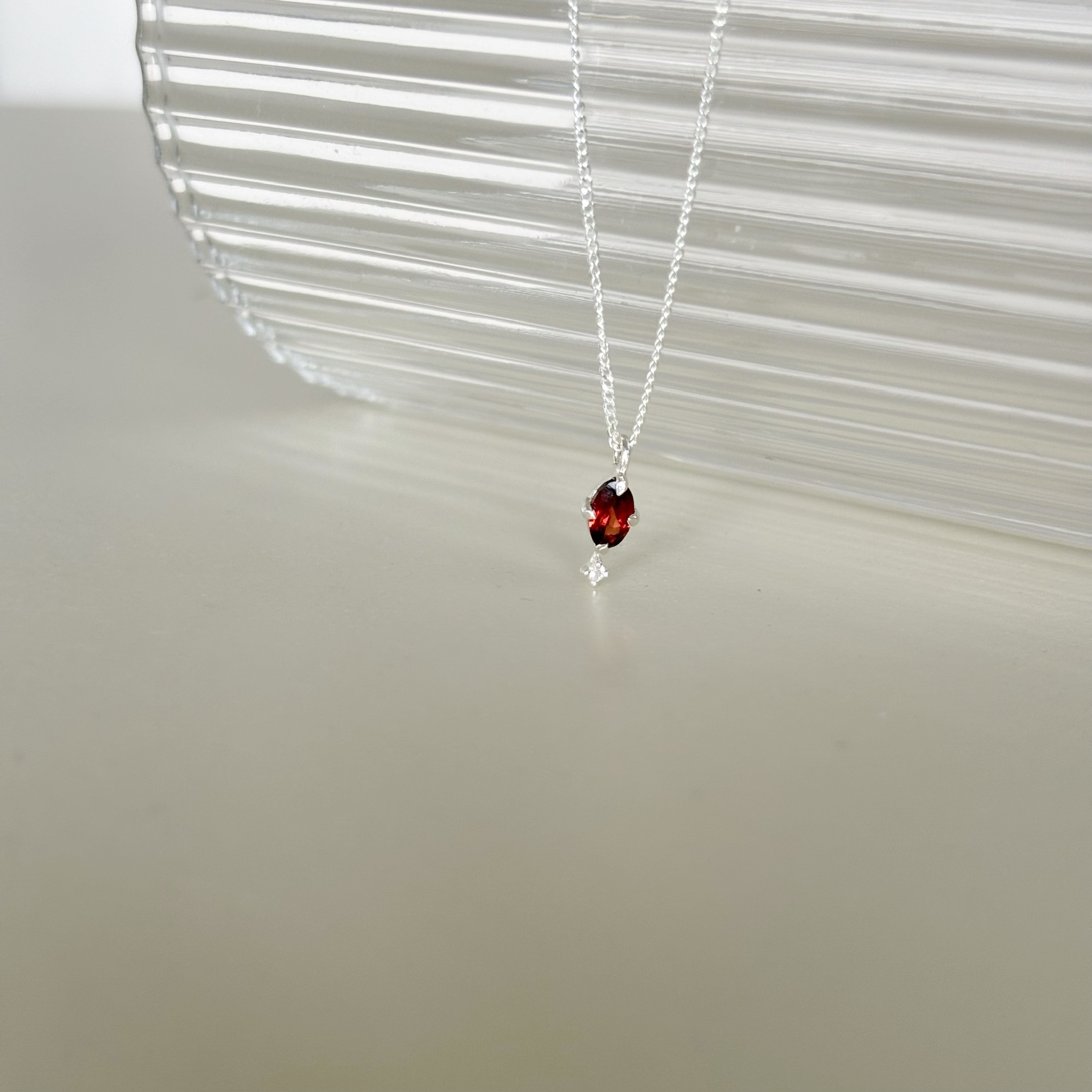 meteor橢圓石榴石honey項鍊