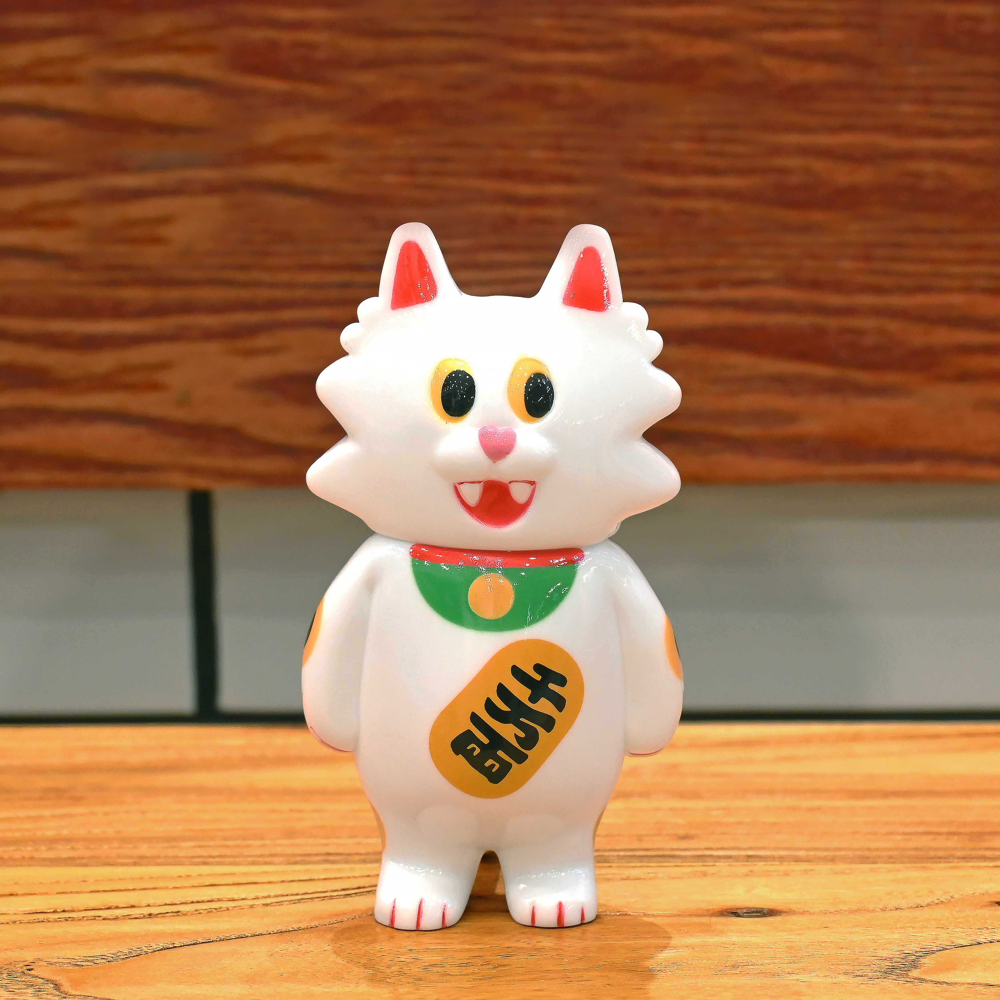 FLAT CAT (MANEKI NEKO)