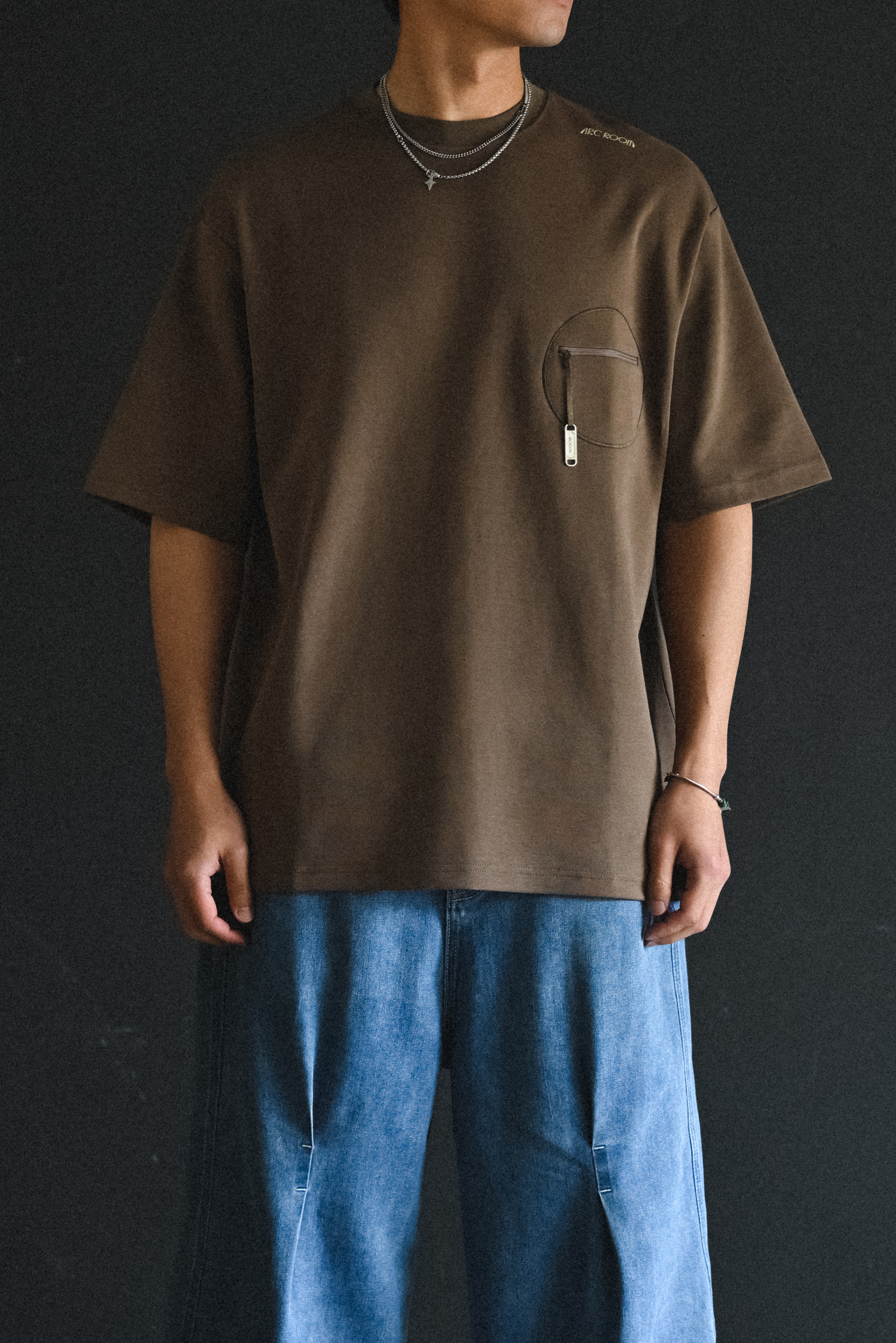 A.R.C SIGN TEE - BROWN