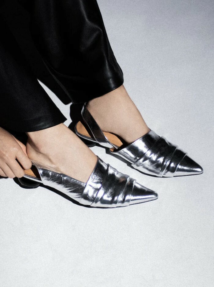 LB #37439 POINTED DRAPED SLINGBACK MULES