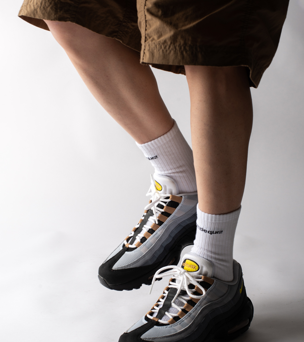 nozzle quiz® / Essential 中筒休閒襪 - 白 ／ White