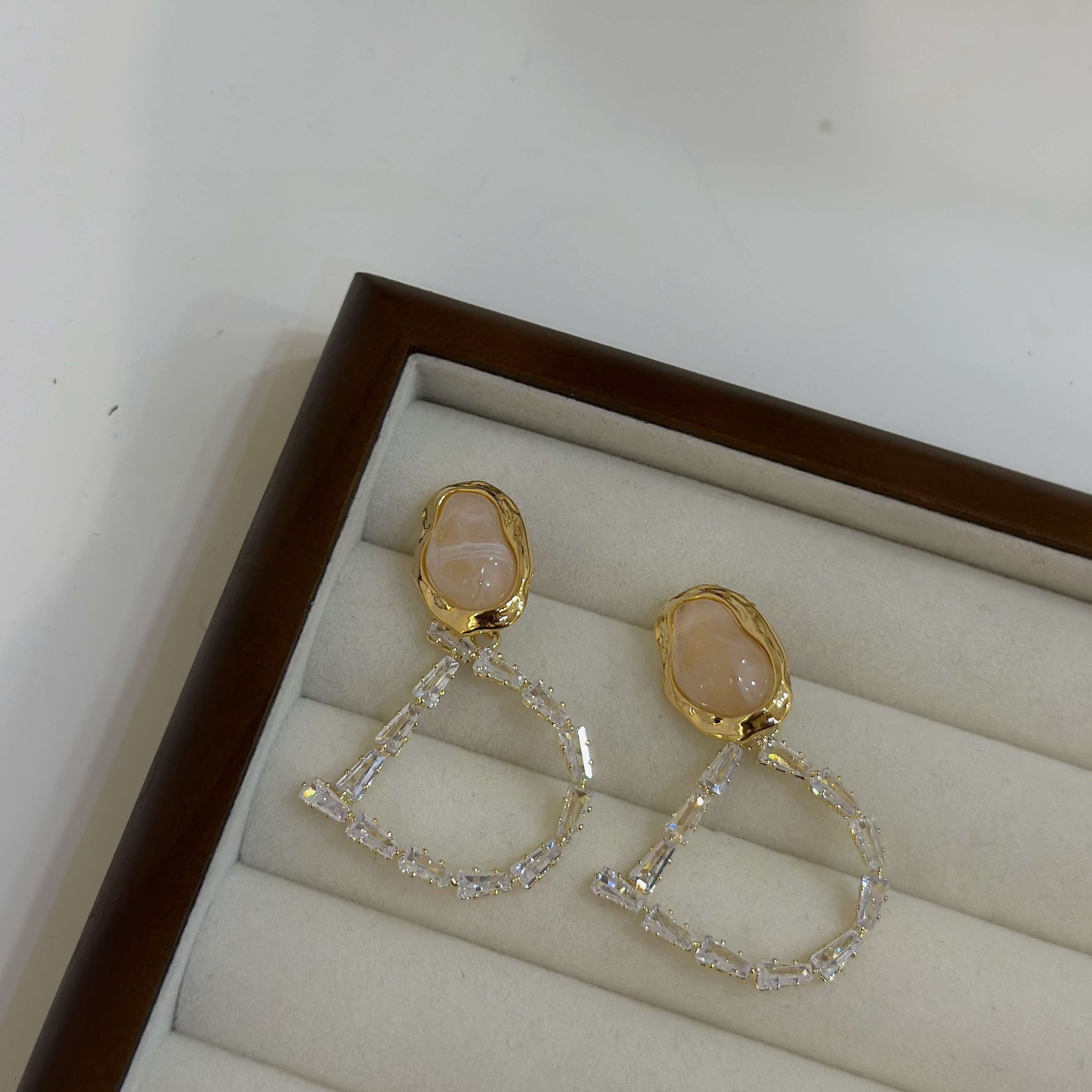 S47暈染石鋯石字母D垂吊