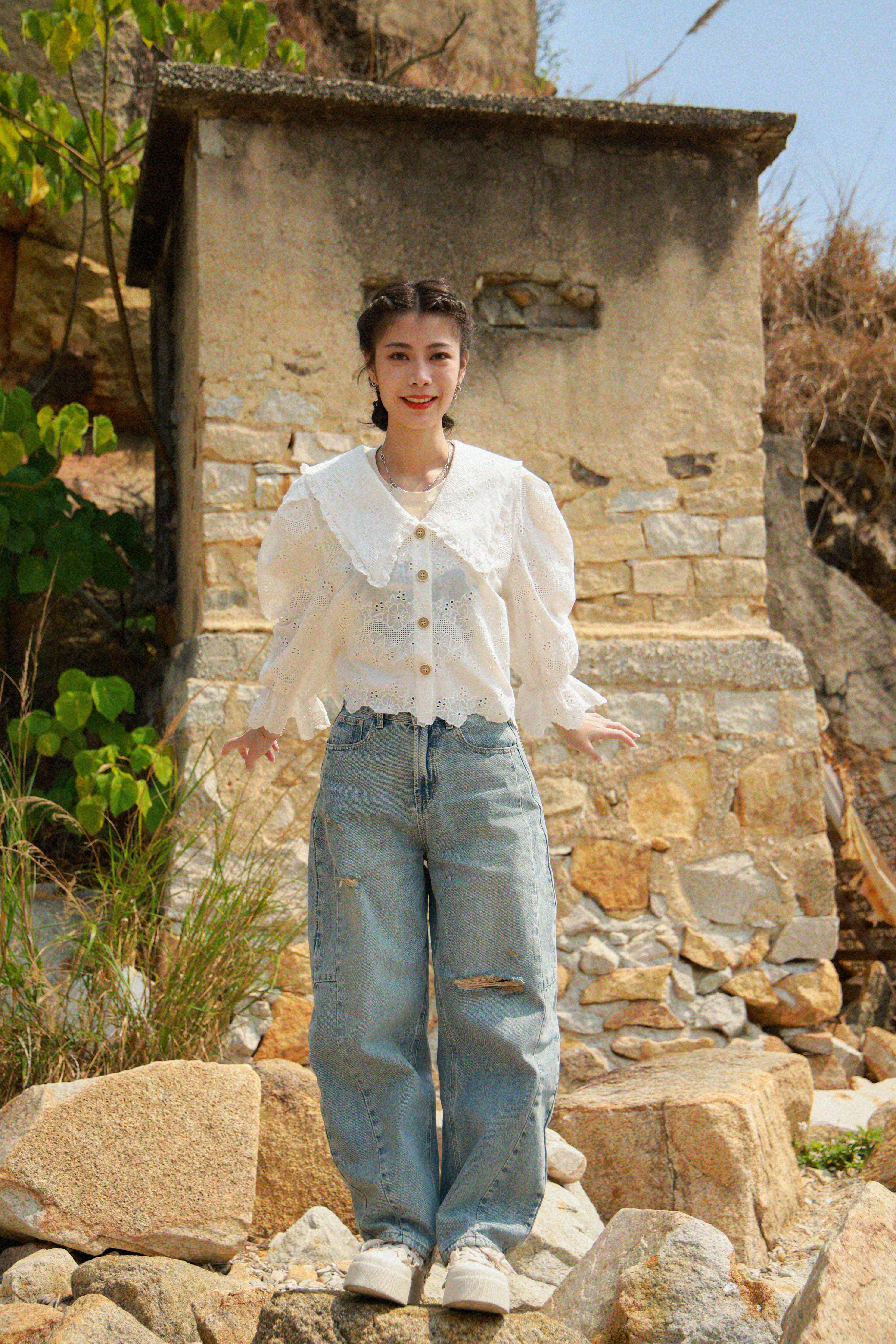 造型 743（恤衫＋T恤＋牛仔褲）