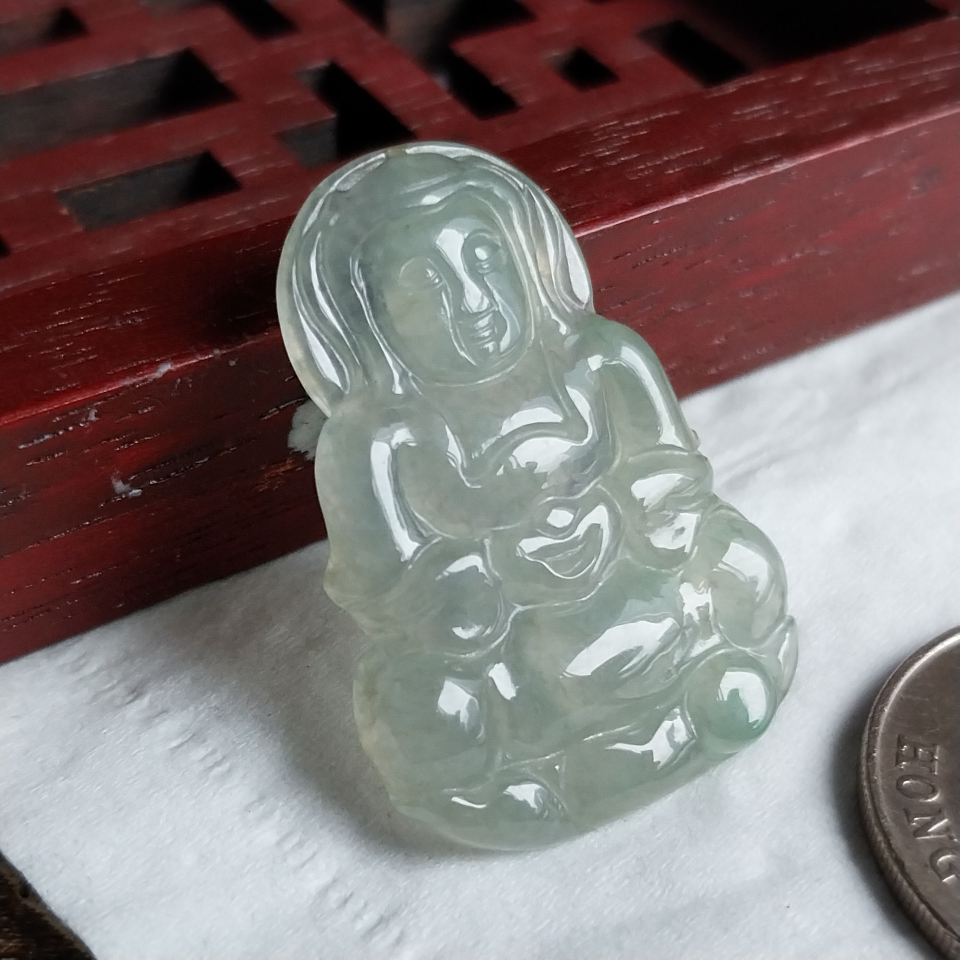 J2247 翡翠冰晴水綠坐蓮觀音吊墜