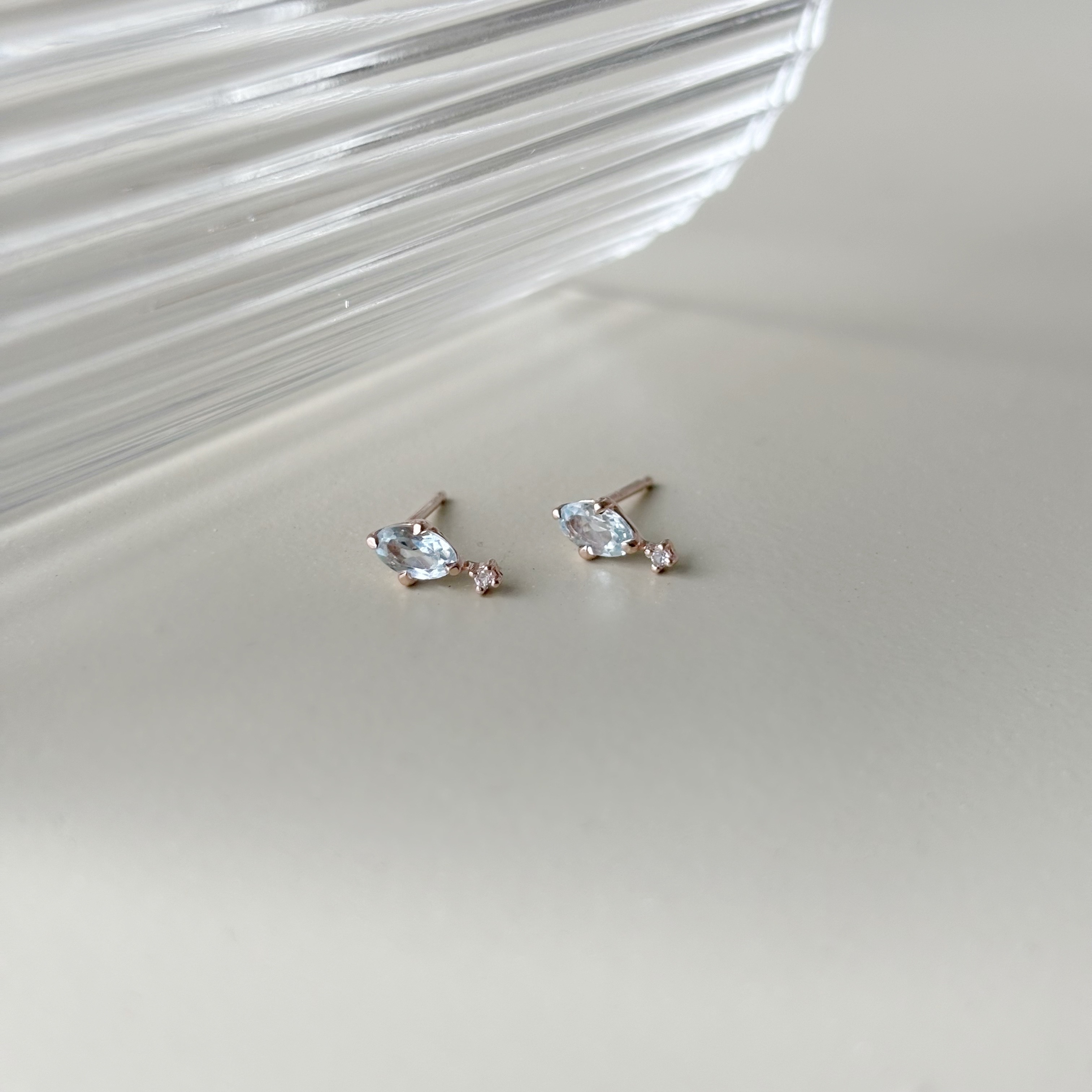 meteor橢圓托帕石耳環