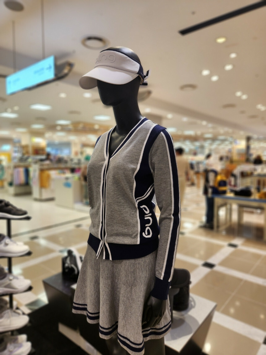 女 303M 正韓版PING GOLG 簡約拼色針織波浪裙 老錢風混搭學院風針織裙