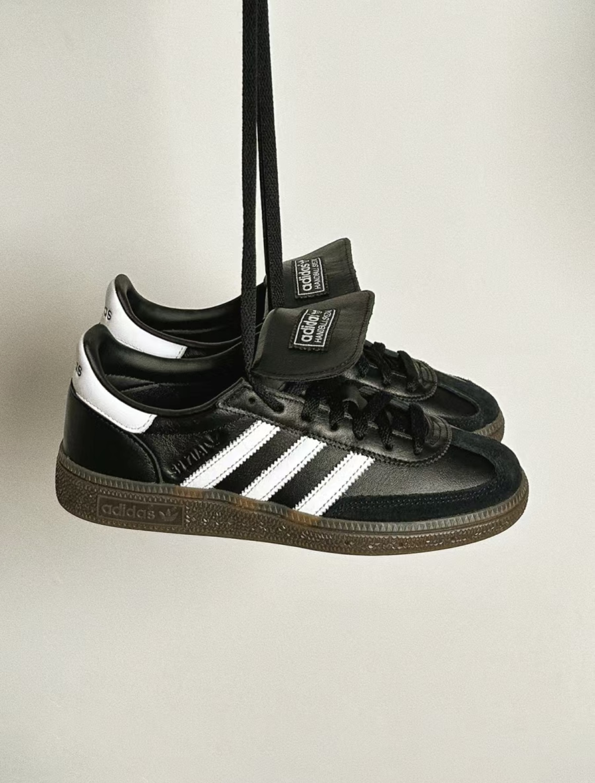 Adidas Originals Handball Spezial 翻蓋鞋舌 黑