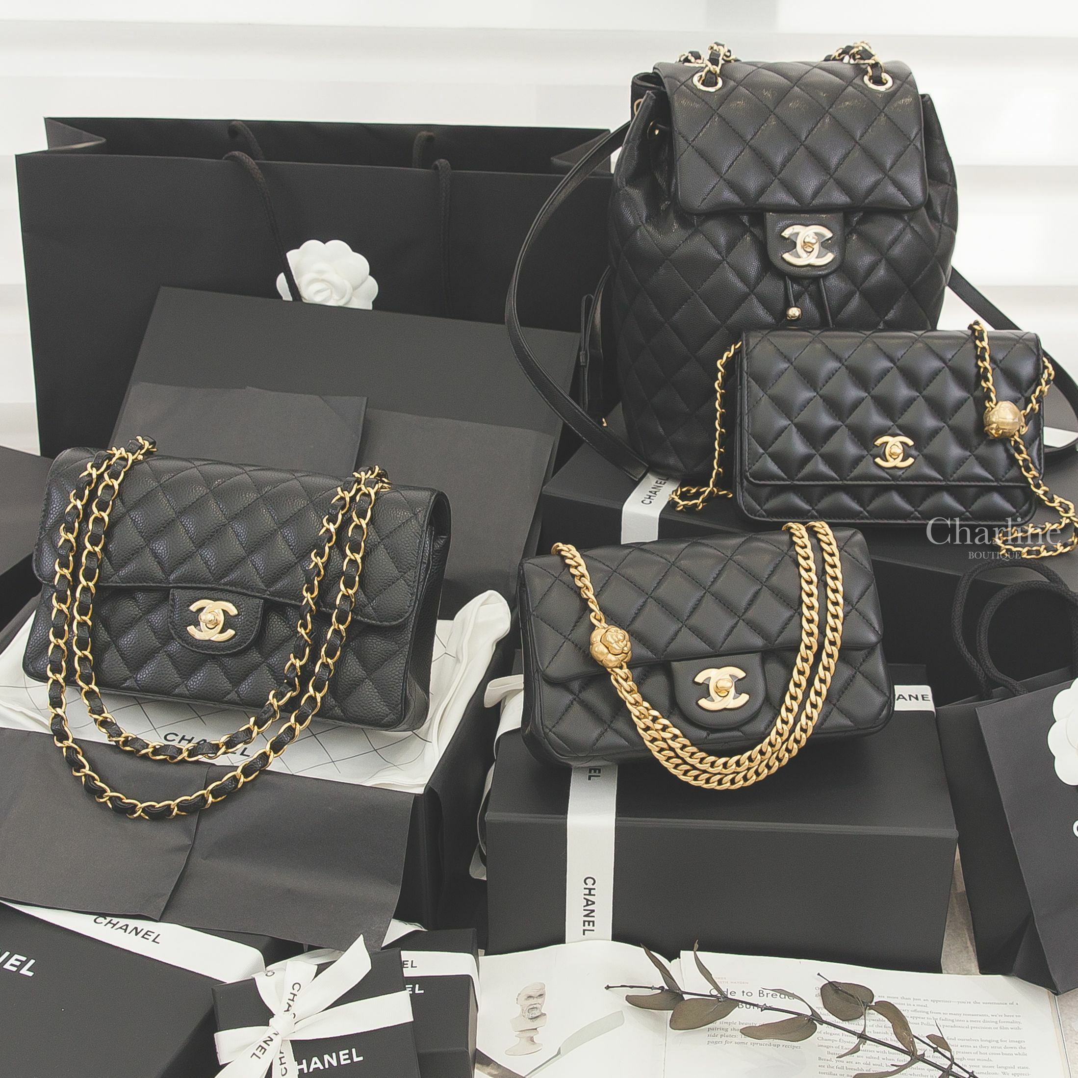 Chanel Classic 黑色金CC23cm荔枝零格紋,WOC 黑色金珠羊皮菱格紋肩背包,Mini Flap Bag 黑色金CC山茶花鍊帶20cm羊皮菱格紋,Backpack 黑色金CC金鍊荔枝菱格紋-Charline Boutique 精品代購