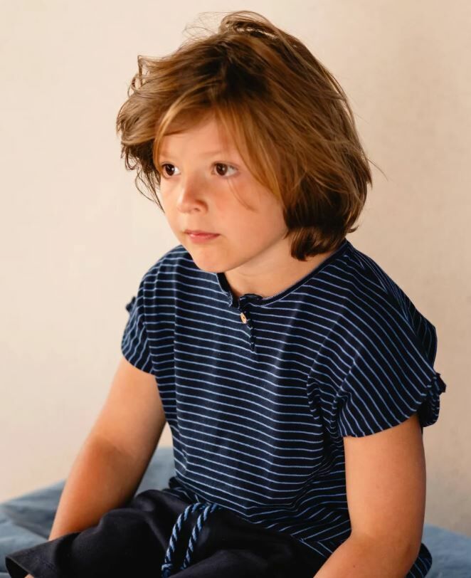 NIXNUT 條紋單扣 T恤 Be Tshirt Sky Stripe