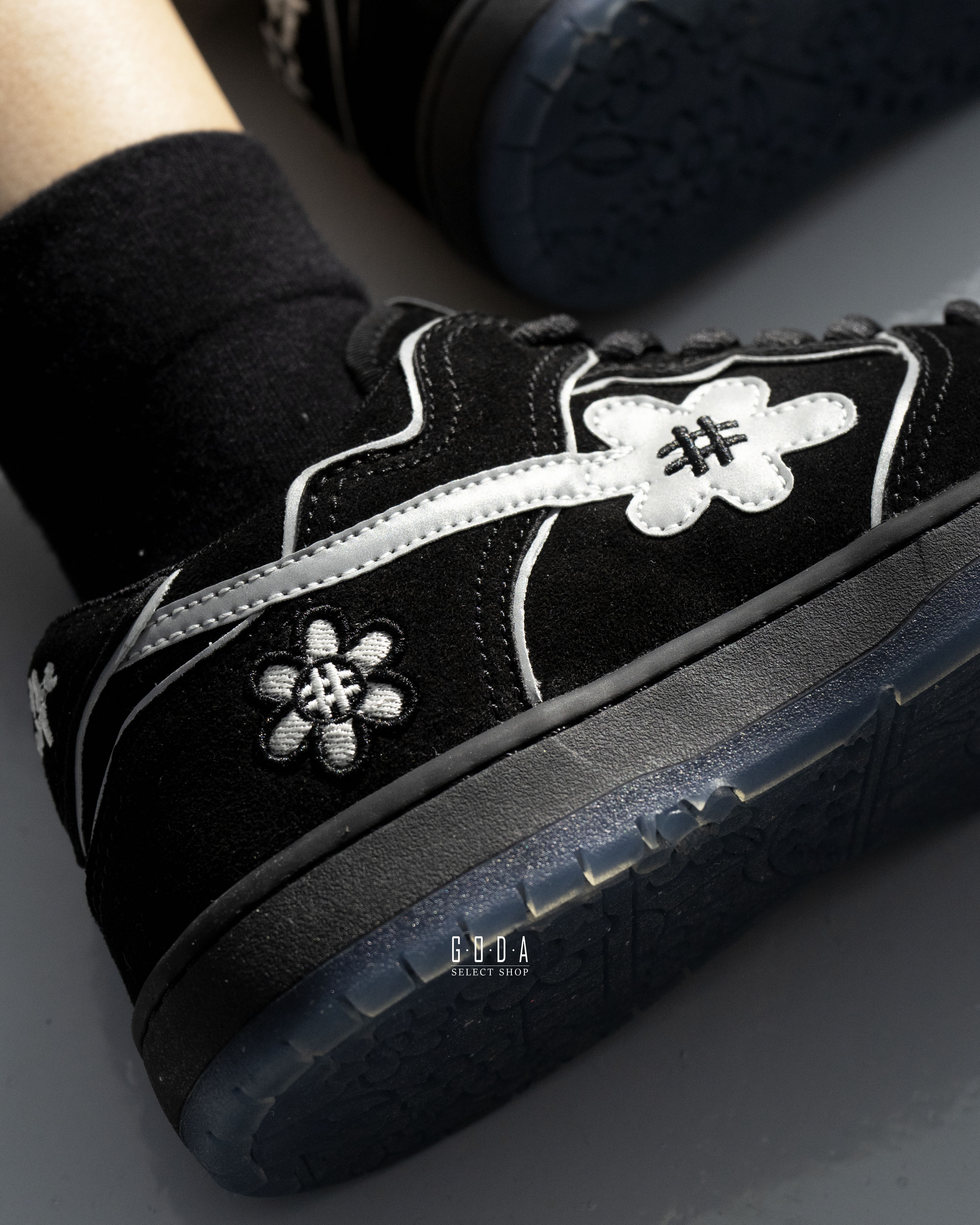 新晉日本潮流單位) Water The Plant Wtp Black Mamba Kicks 黑白反光花