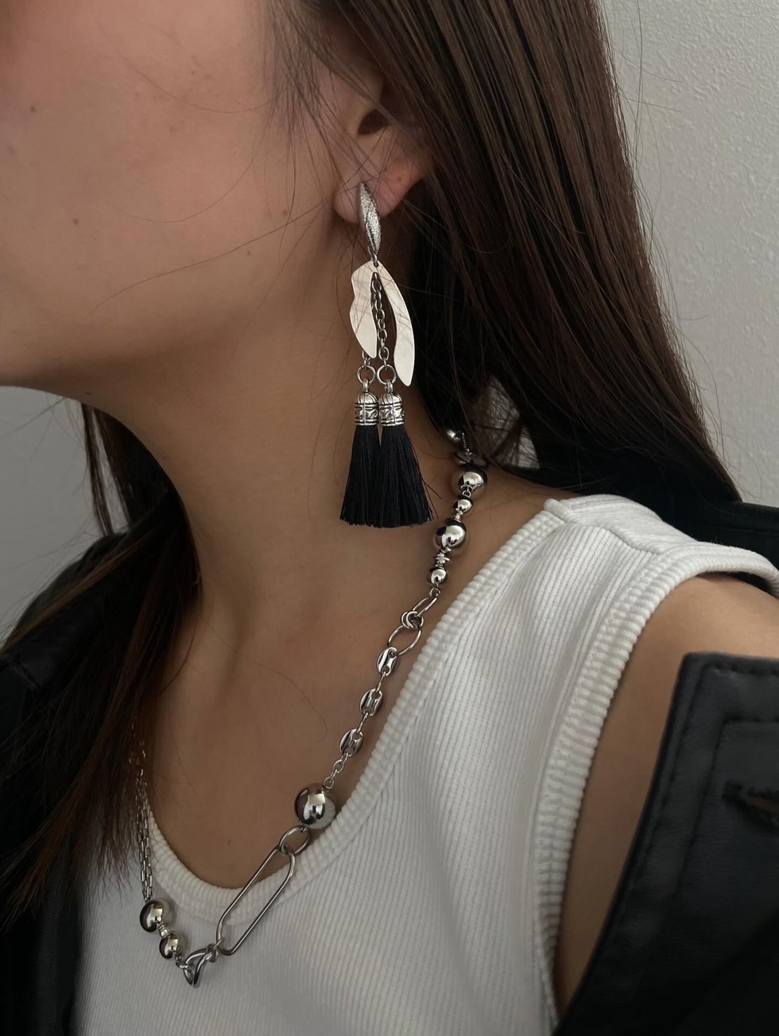 [Chouette Me.] Two tassel