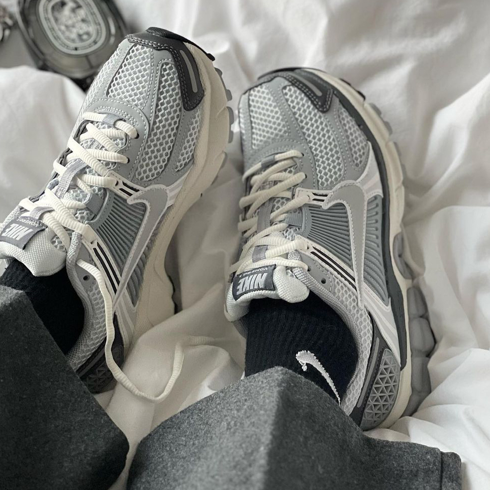 NIKE ZOOM VOMERO 5 石磨灰 低飽和 奶油中底 灰黑 女鞋 FD9919-001 / 預購