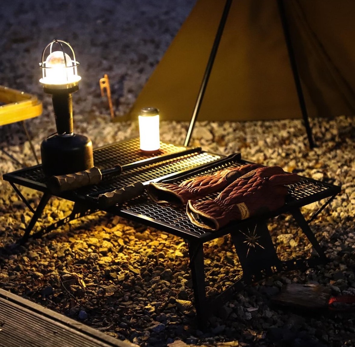 Brennholz Iron Wing Table キャンプ用品 テーブル BRENNHOLZ|Iron Wing Table 鐵翼桌|附贈收納袋|秒開收