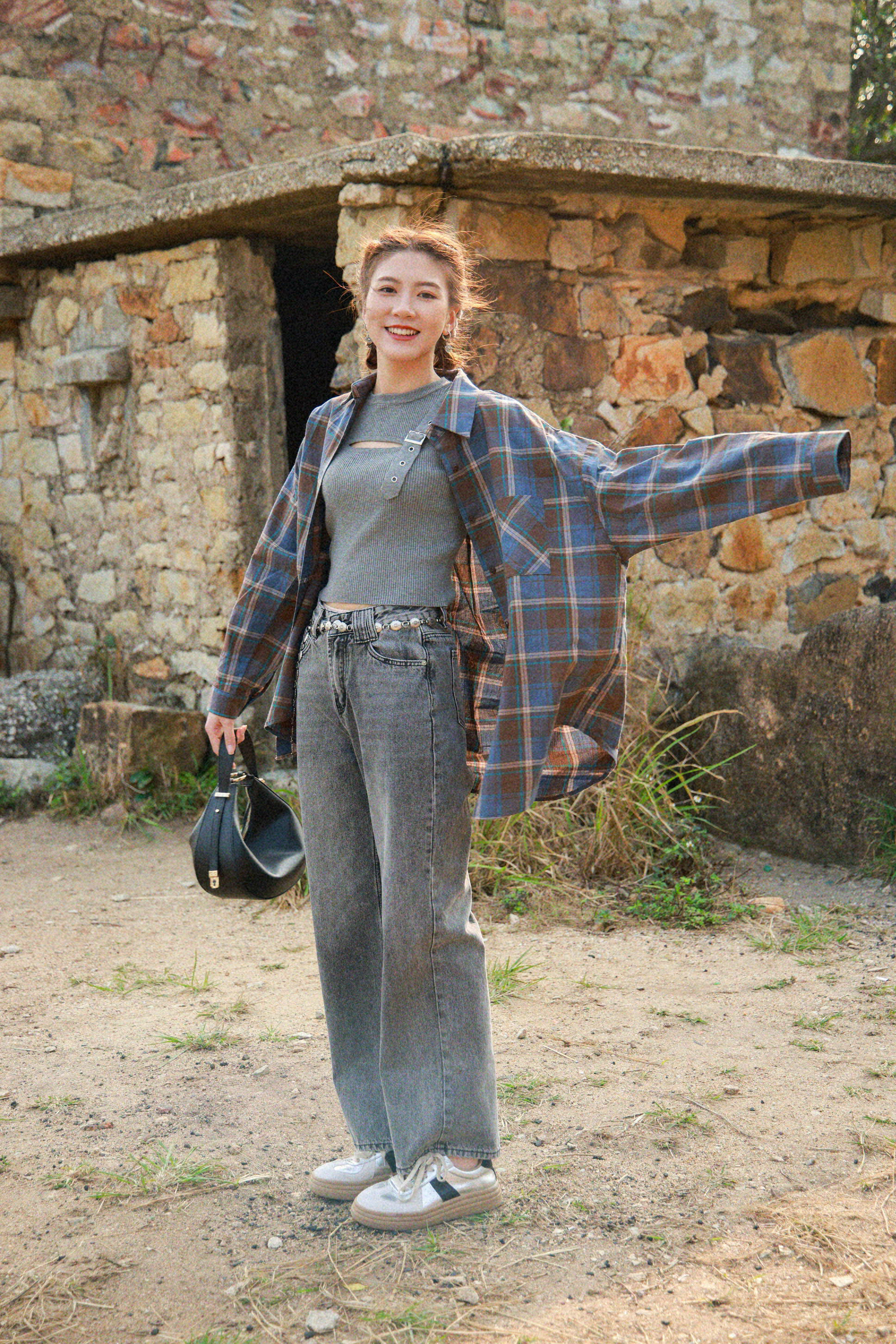 造型 755（恤衫＋背心＋牛仔褲）