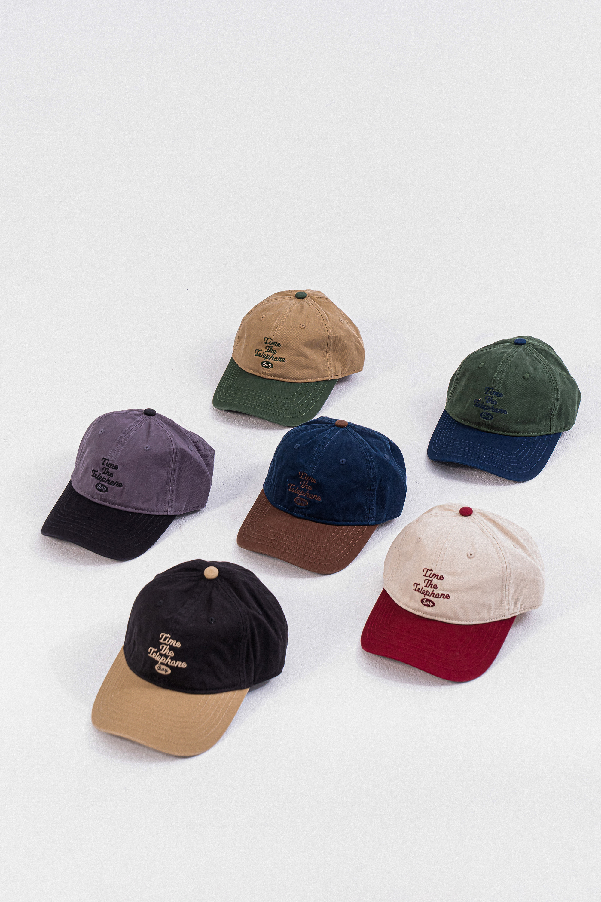 復古拚色字母鴨舌帽