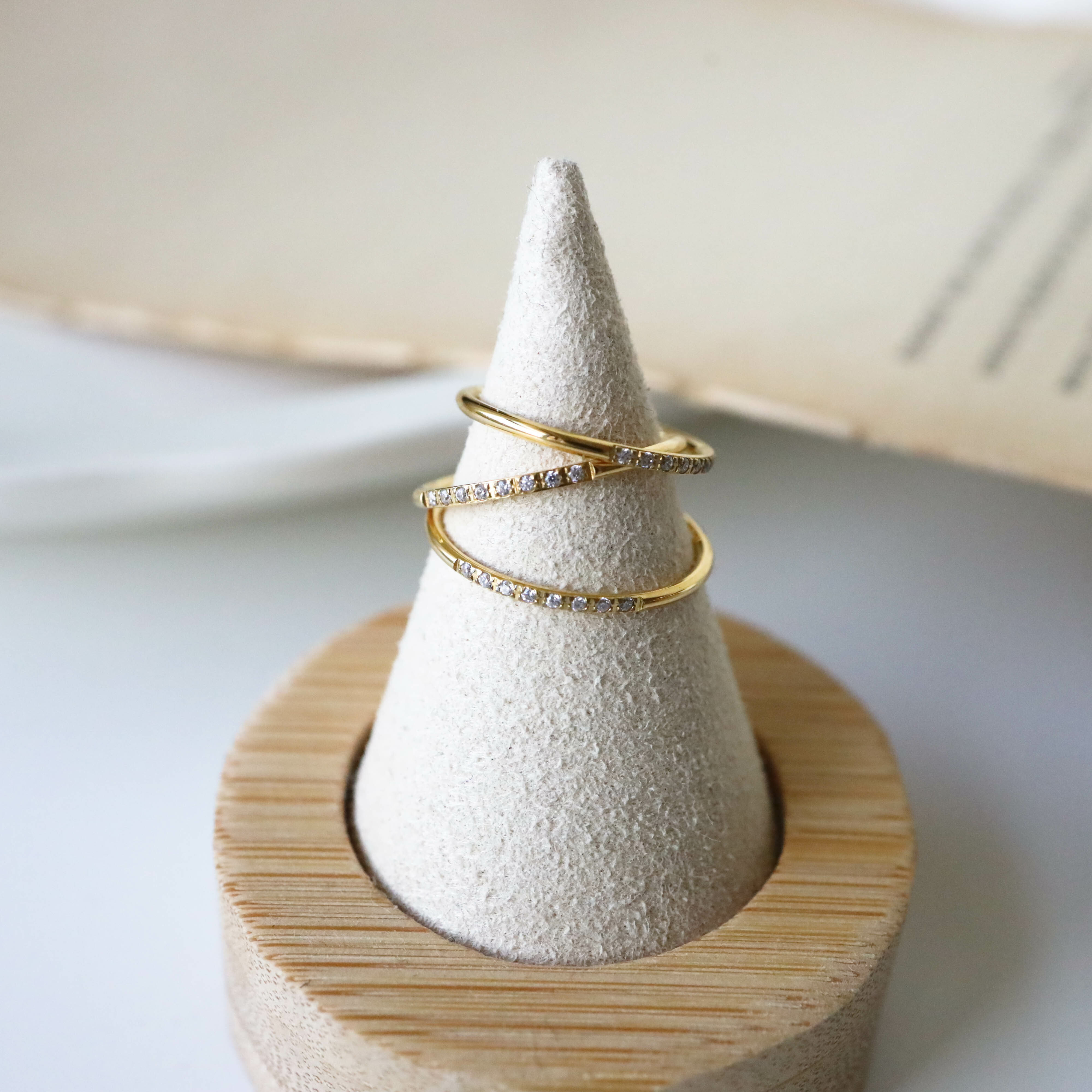 不怕水金色排鑽鋼戒