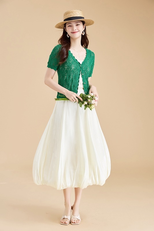 仿緞花苞中長裙 兩色