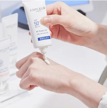 Ampleur -Bright+ 亮白物理防曬乳SPF50+ PA+++ 30g