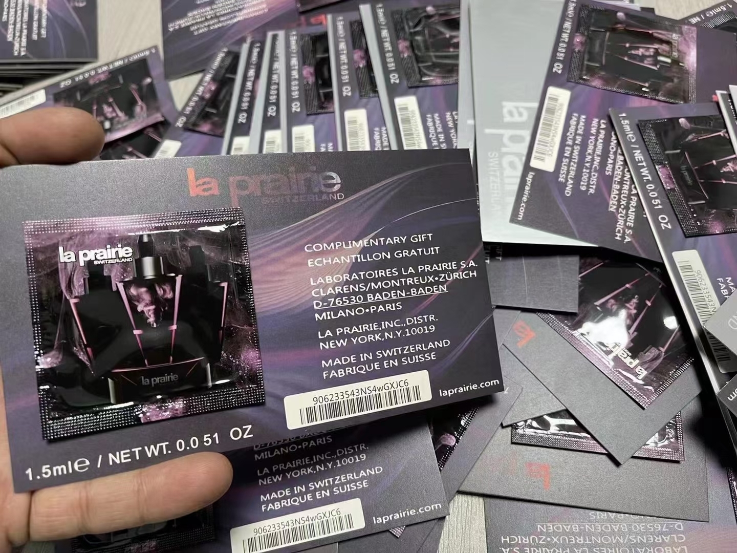 La Prairie 頂級鉑金星燦賦活精華（1.5ml x20片）