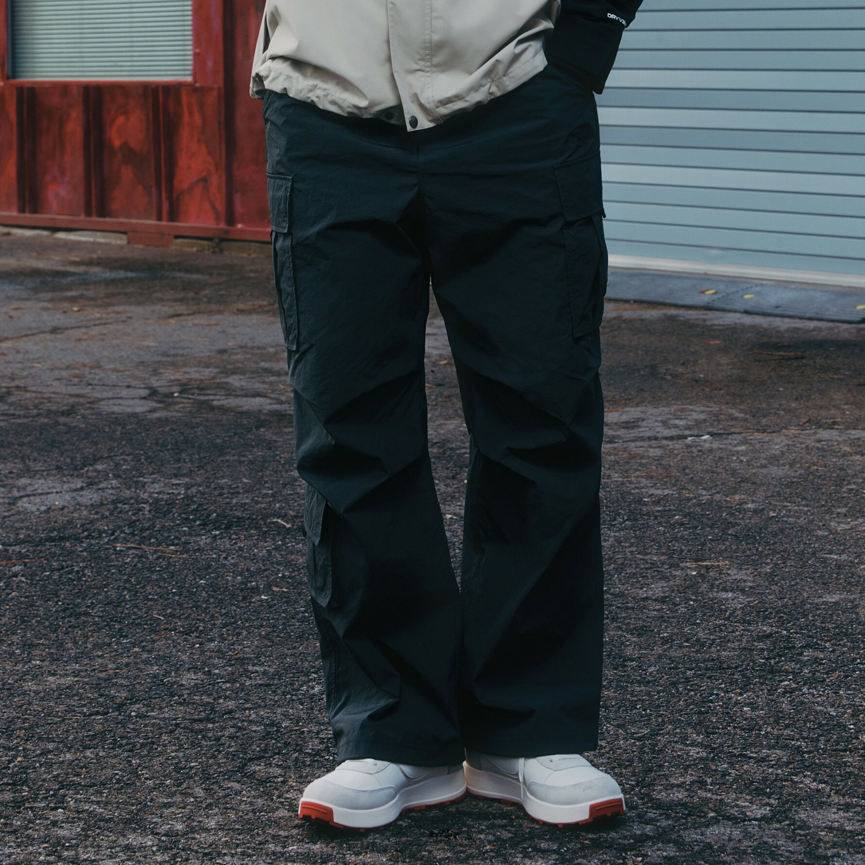 The North Face Sheldon Cargo Pants 工裝褲 白色標籤 NP6NQ07J