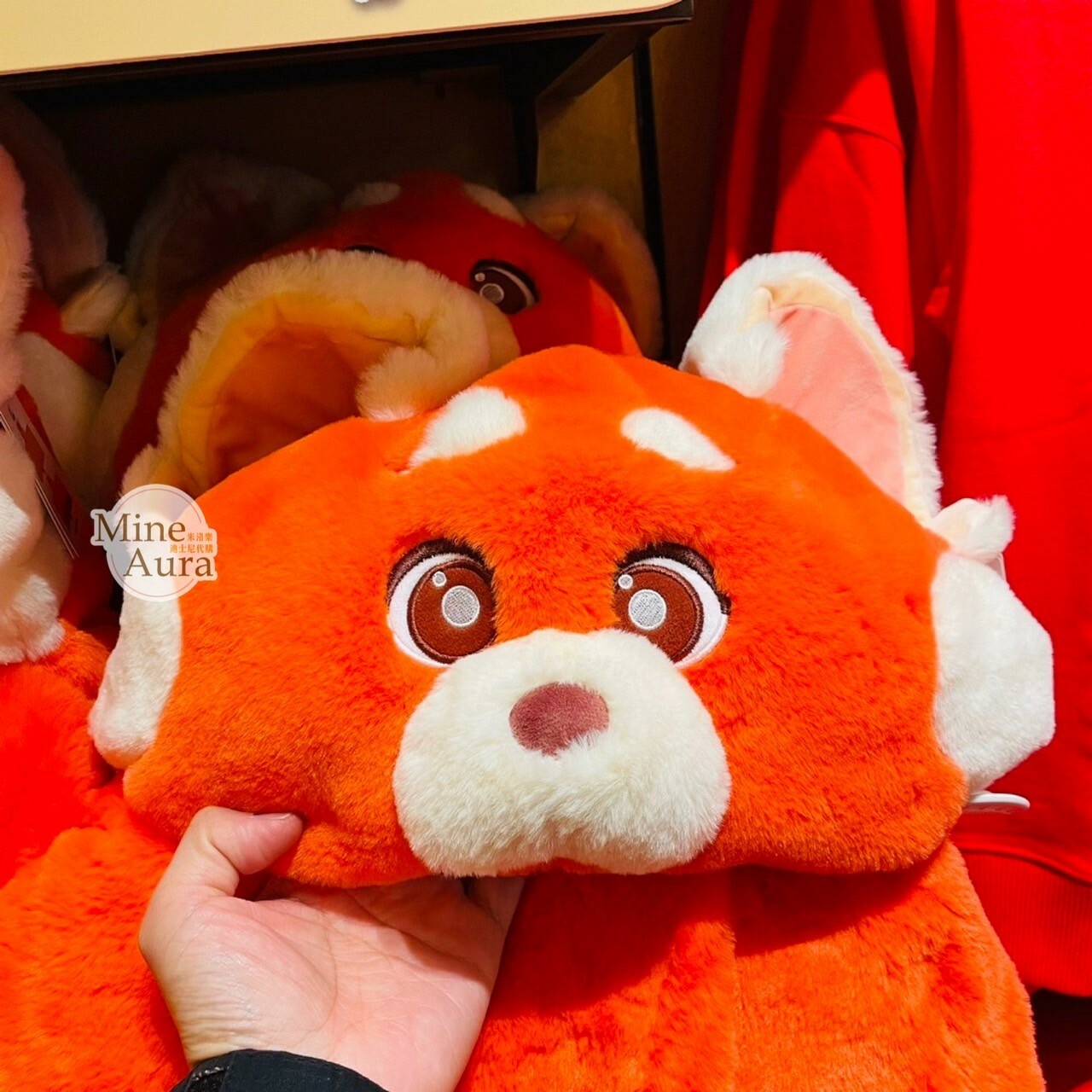 (限時特價) 紅熊貓 美美 Meilin 連帽造型 披肩 毛毯 可摺疊收納 青春養成記 Turning Red -上海迪士尼樂園