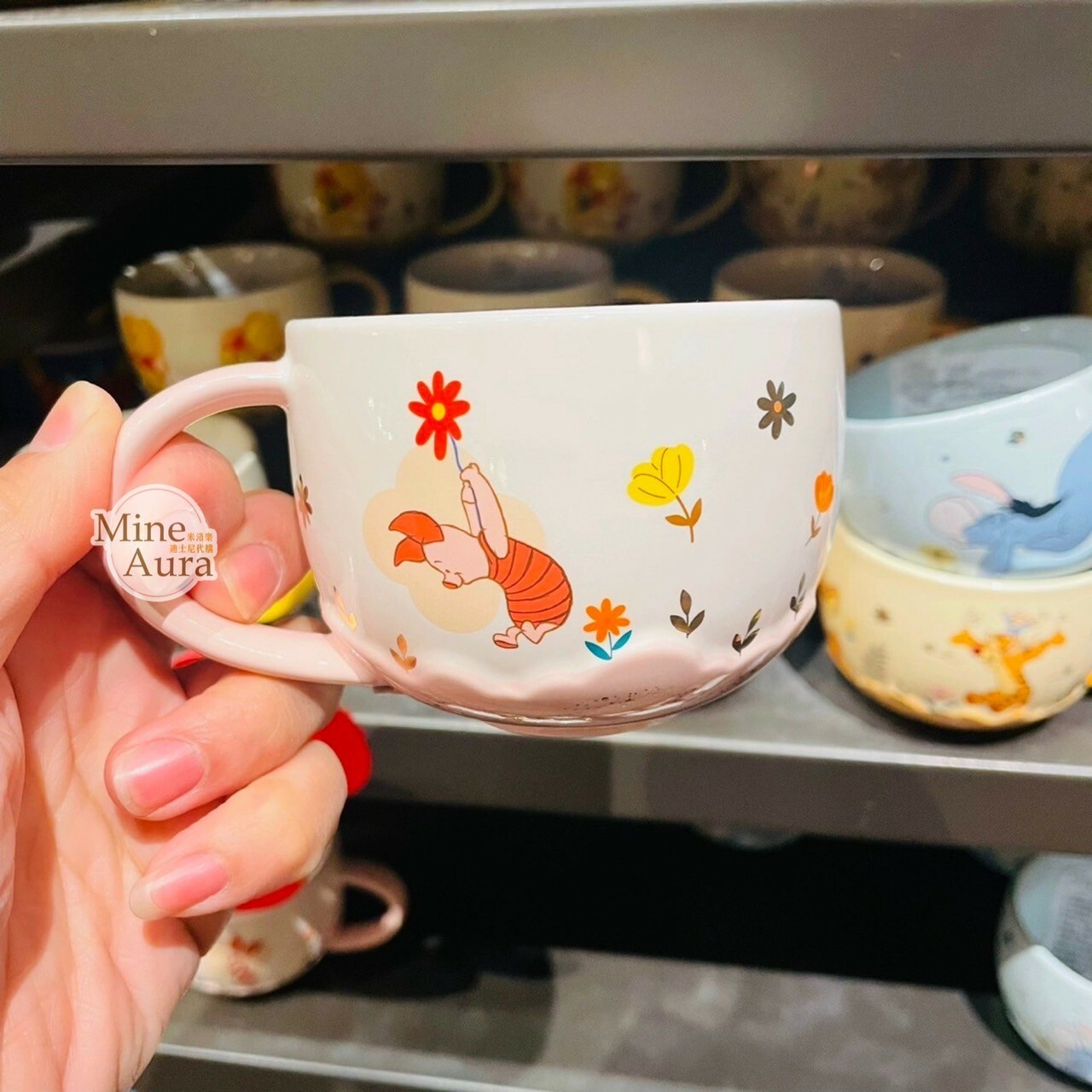 小豬 皮傑 piglet 拿花 圖案 馬克杯 水杯 小熊維尼 Winnie the Pooh -上海迪士尼樂園