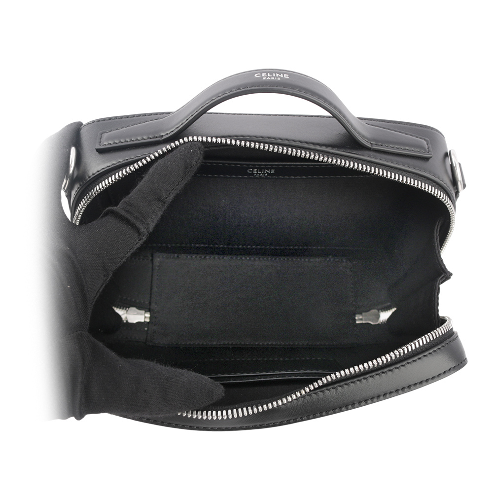 【CELINE】Triomphe 帆布方盒手提/斜背二用郵差包(黑色) 113872EVJ.38SI