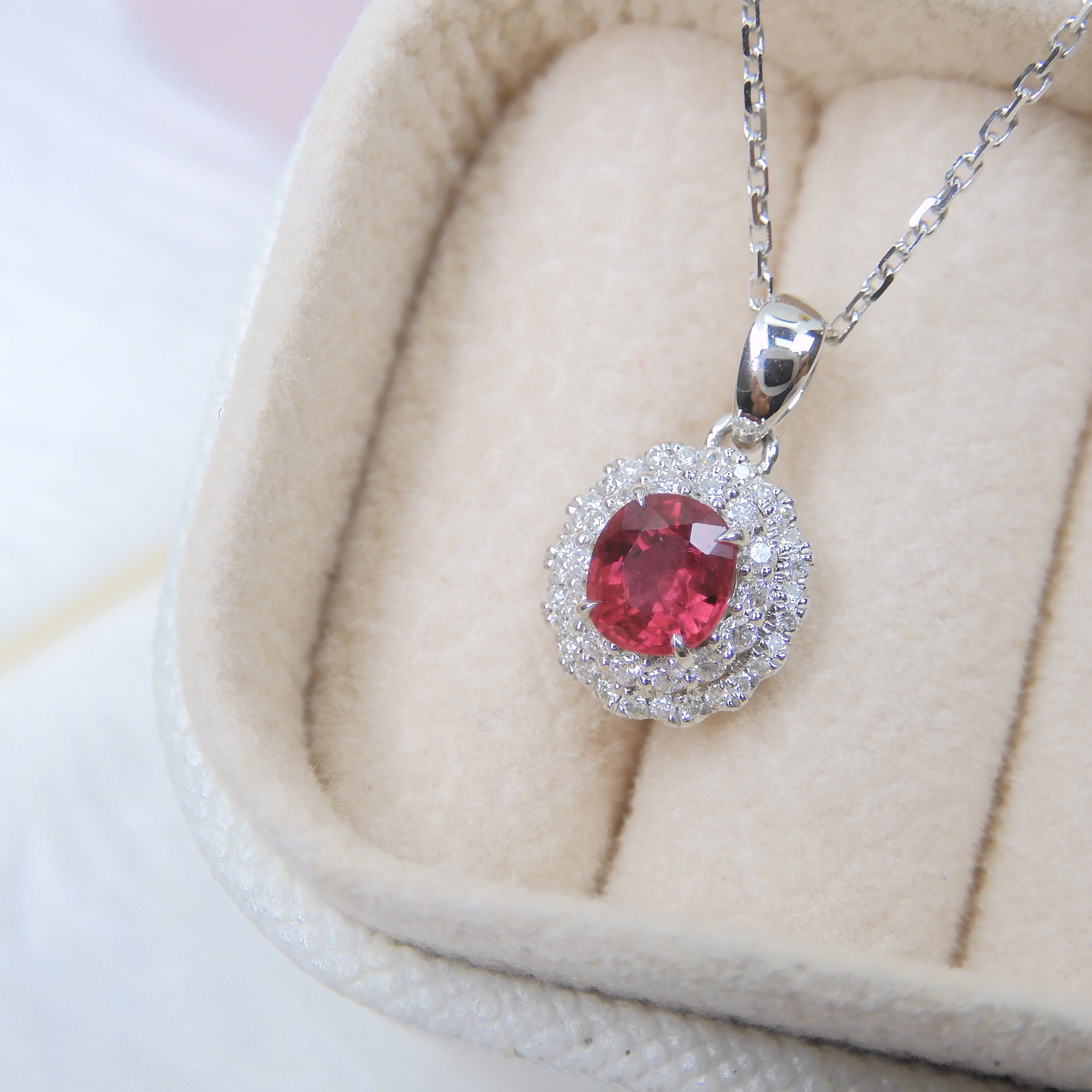 18K金 0.48ct 紅寶石吊墜 (配國際證書)