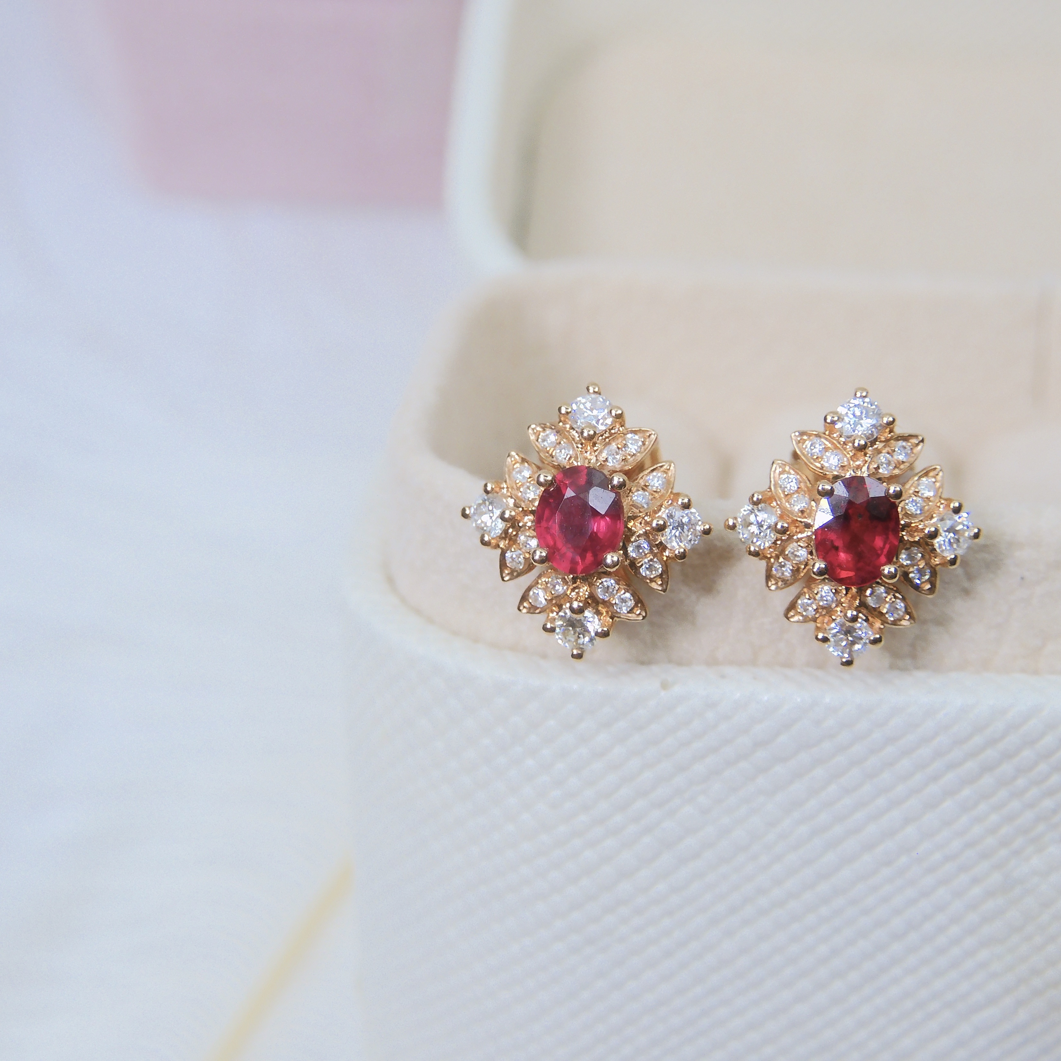 18K金 0.45ct 紅寶石耳釘 (配國際證書)