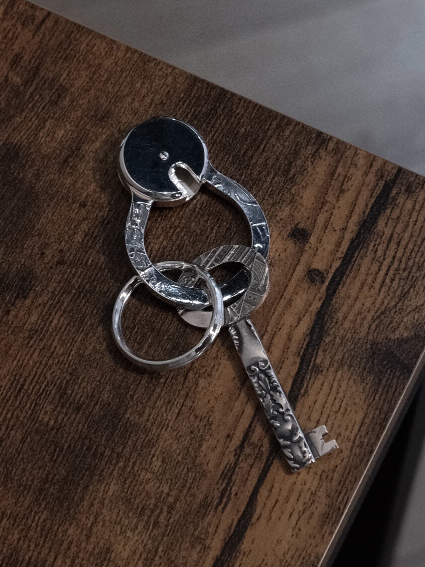 BLIND MAN TOGS Keyholder with a key 鑰匙鑰匙圈
