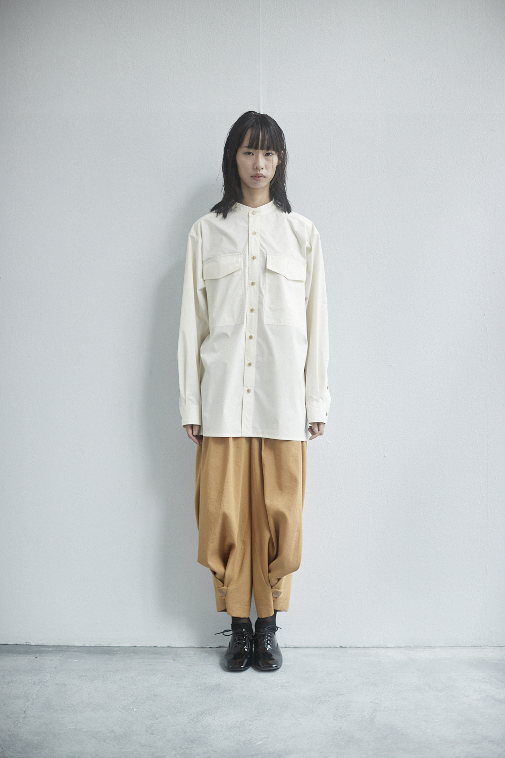 雙口袋基本襯衫