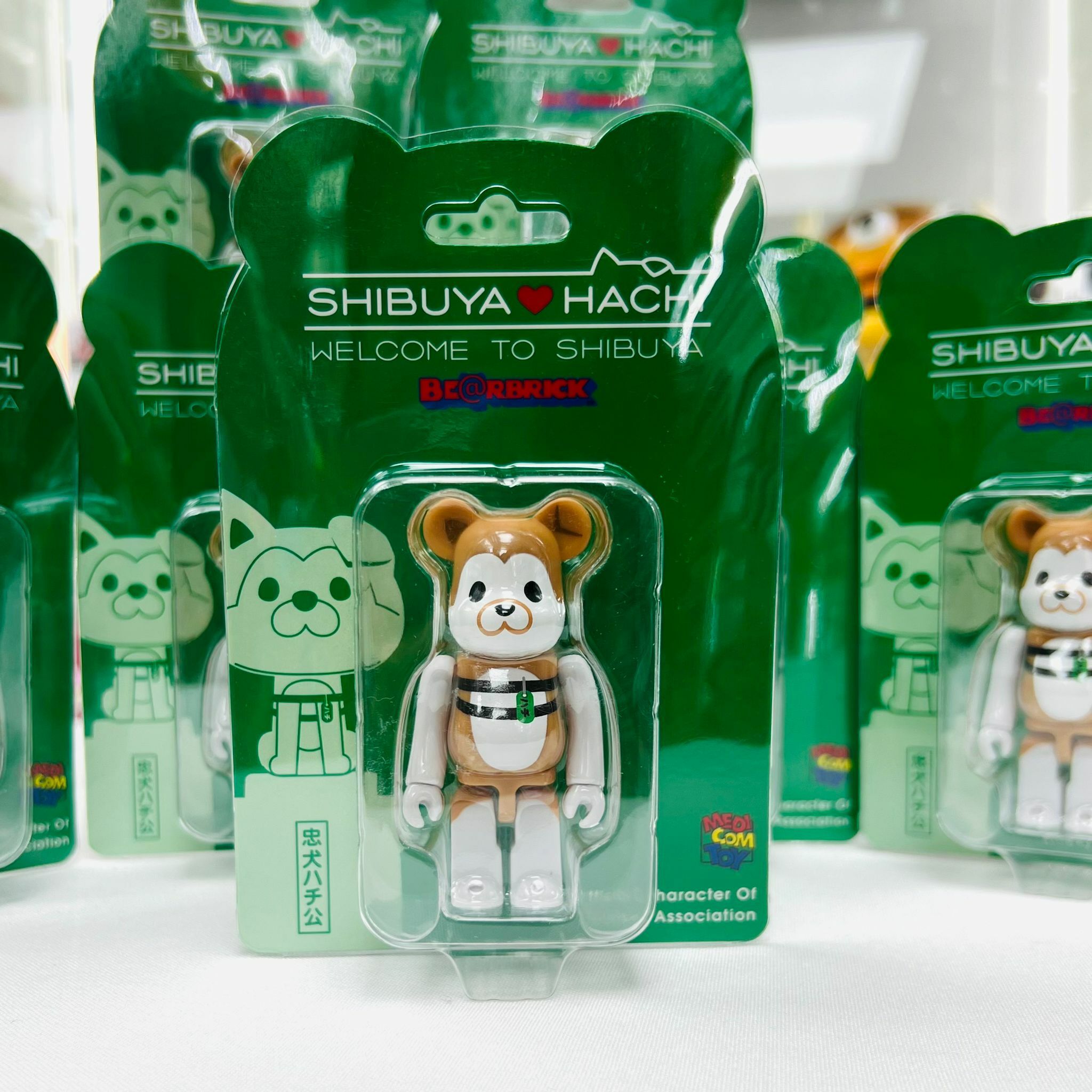100% BE@RBRICK SHIBUYA♡HACHI