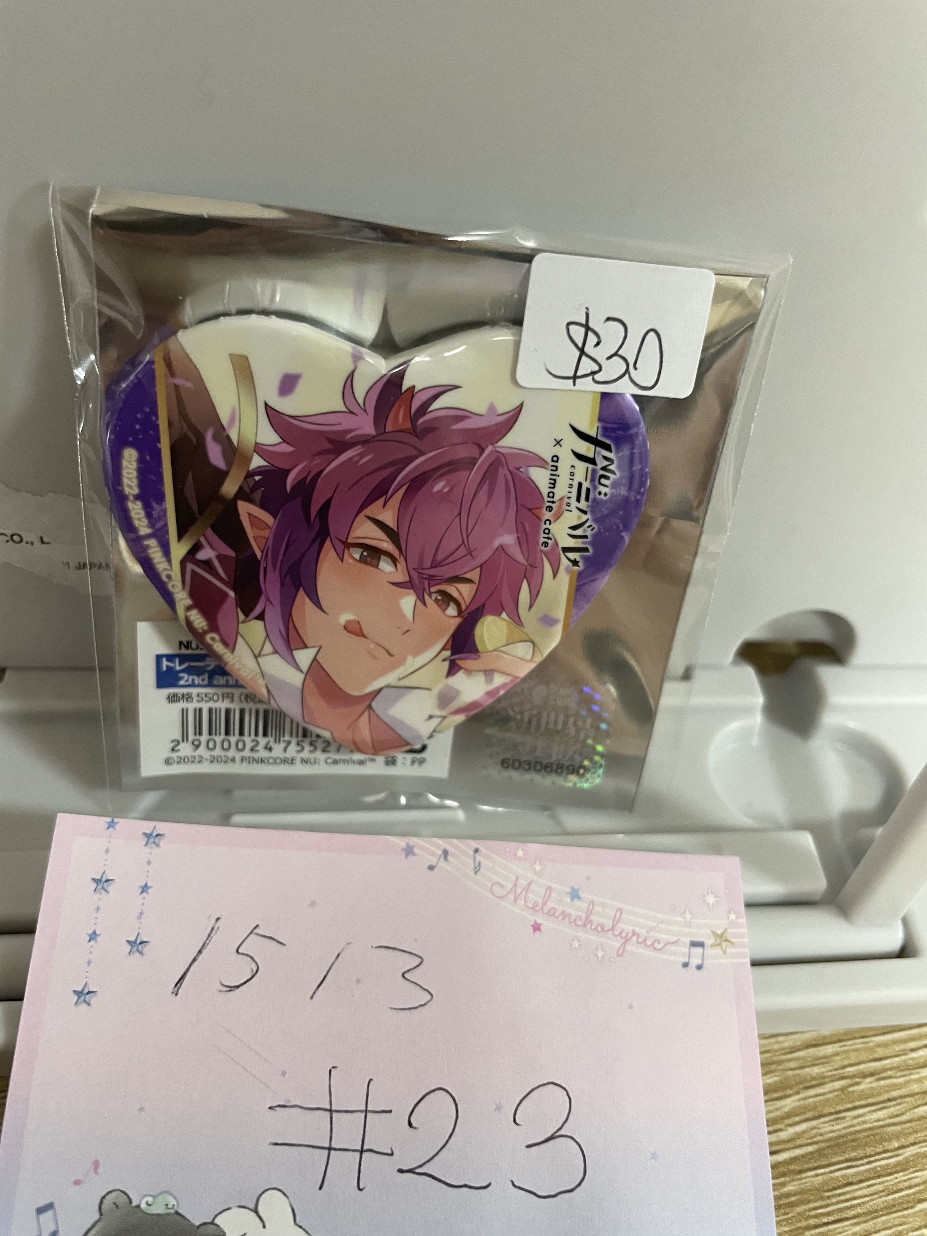 新世界狂歡 morvay 襟章#23