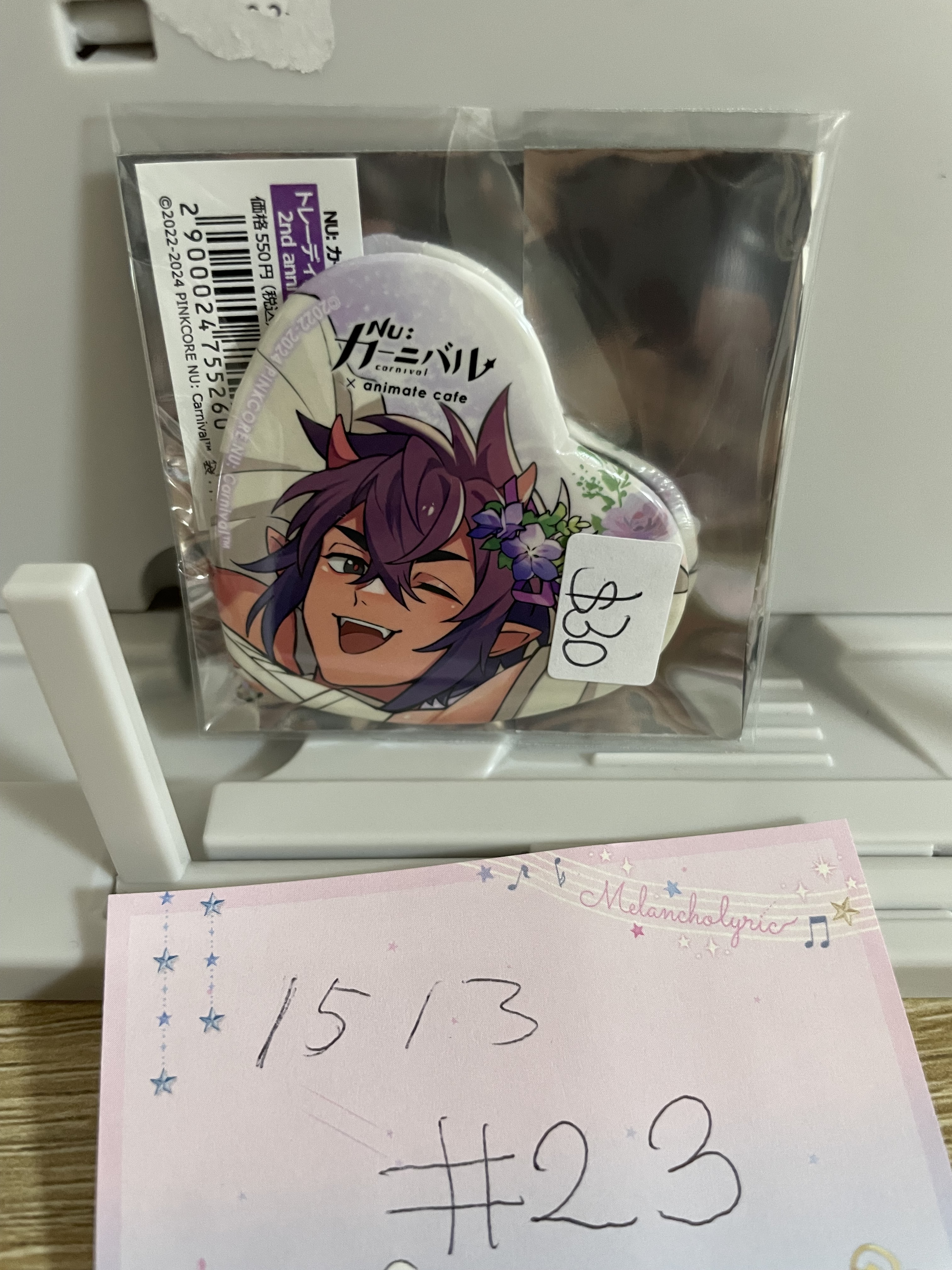 新世界狂歡 morvay 襟章#23