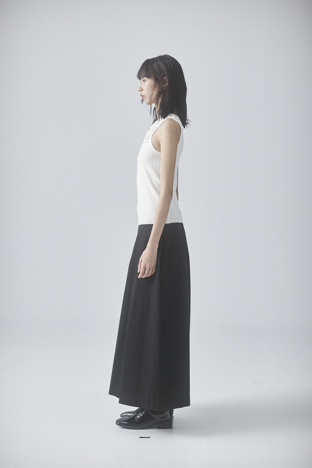 簍空針織半門襟背心