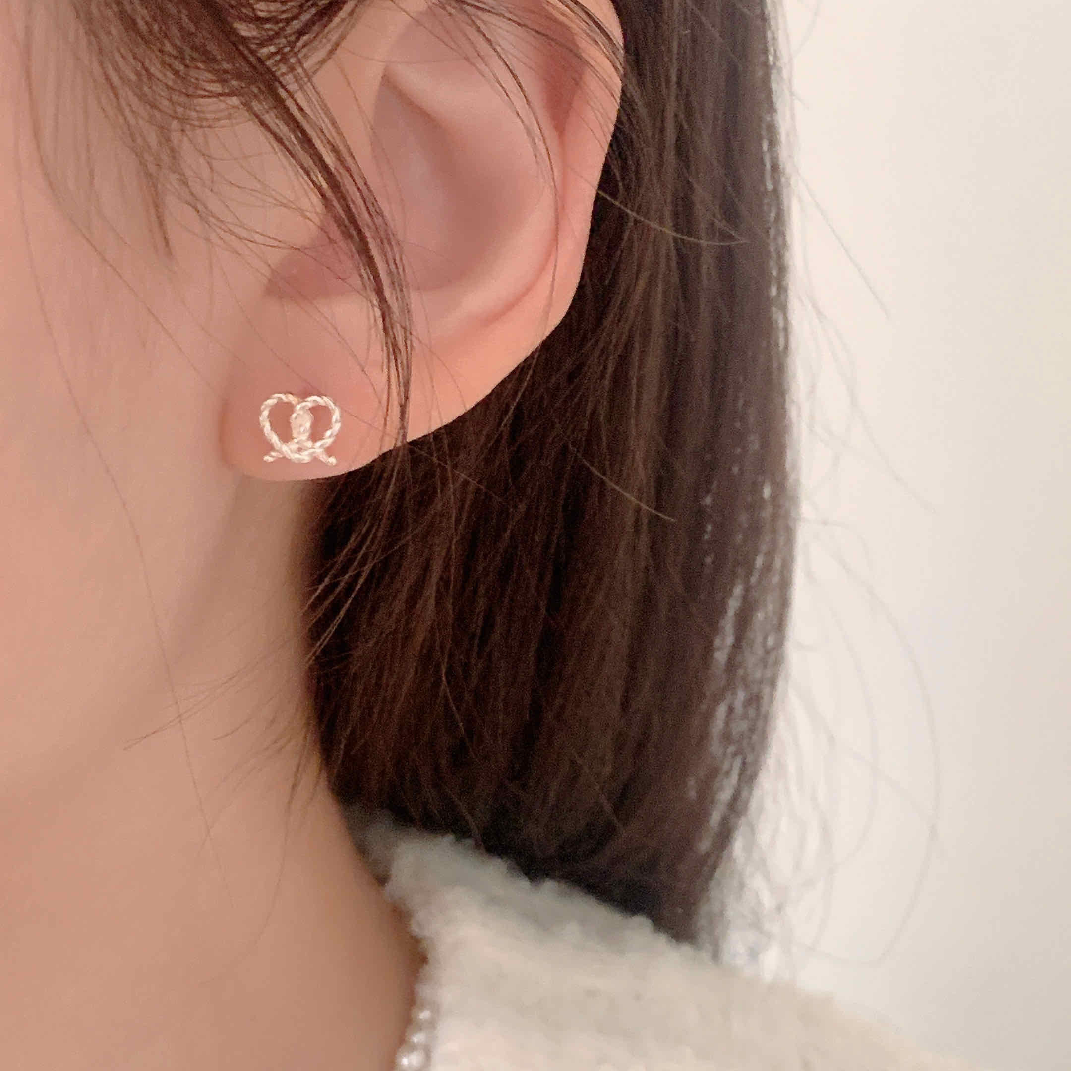 🇰🇷925 silver 麻花紐結麵包耳環｜2 color