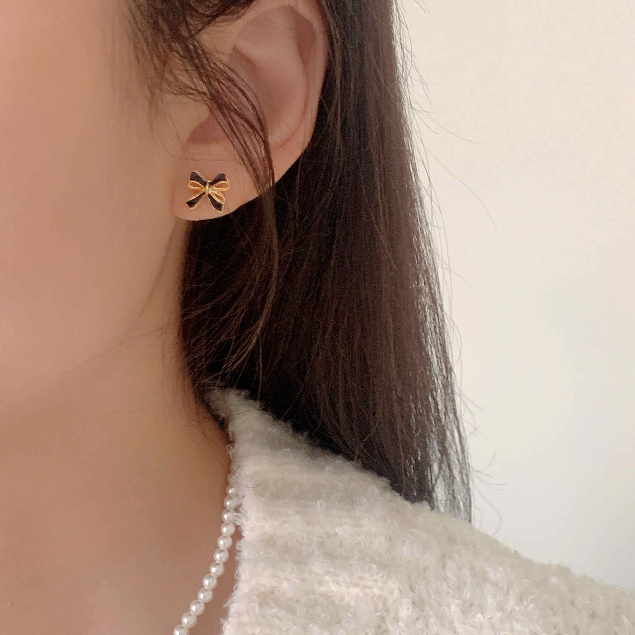 🇰🇷優雅黑白蝴蝶結耳環｜2 color