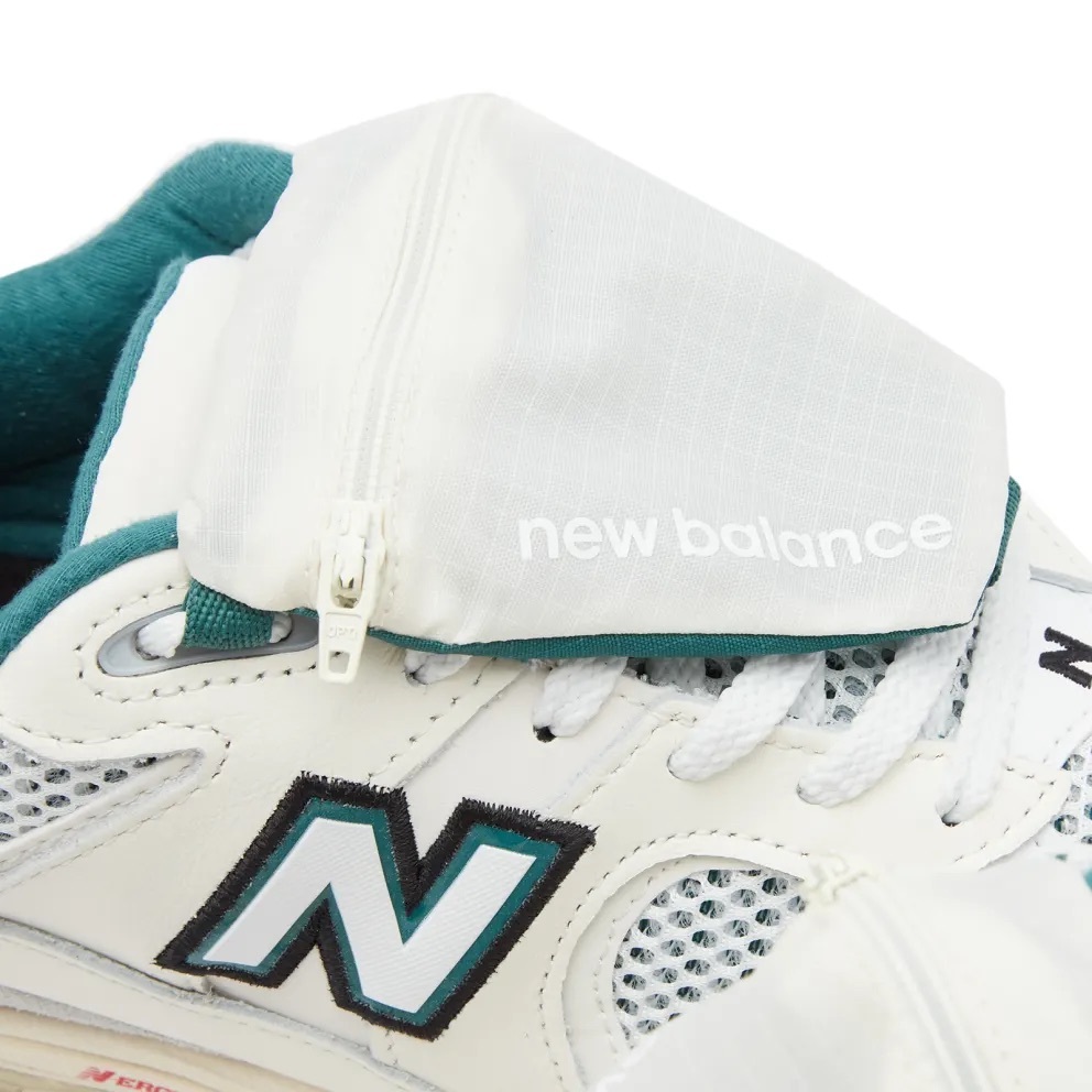 NEW BALANCE 2002R NIGHTWATCH GREEN