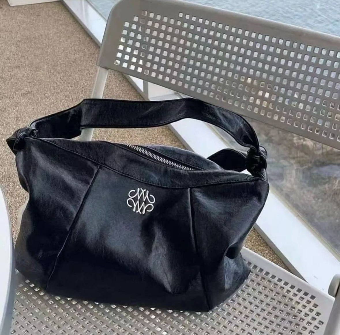 韓國🇰🇷連線 NICK&NICOLE 文佳煐代言 方形包 多背法 手提包 腋下包 單肩包 側背包 大容量 綁帶/預購