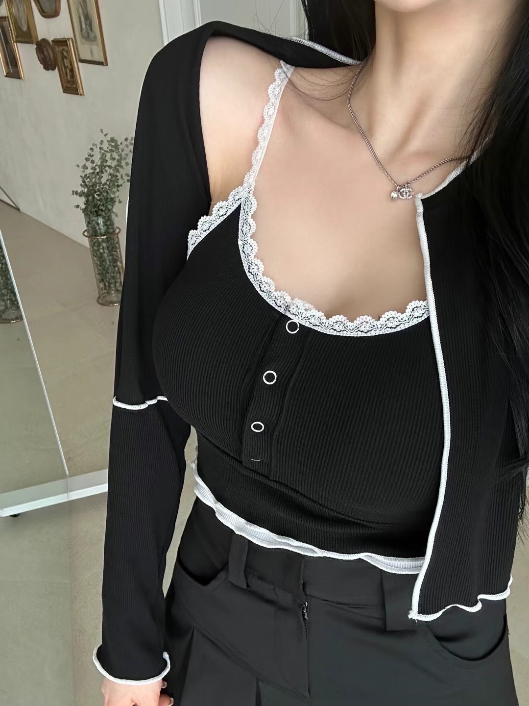 🇰🇷 甜妹蕾絲兩件套 蕾絲背心+針織棉拼接開衫