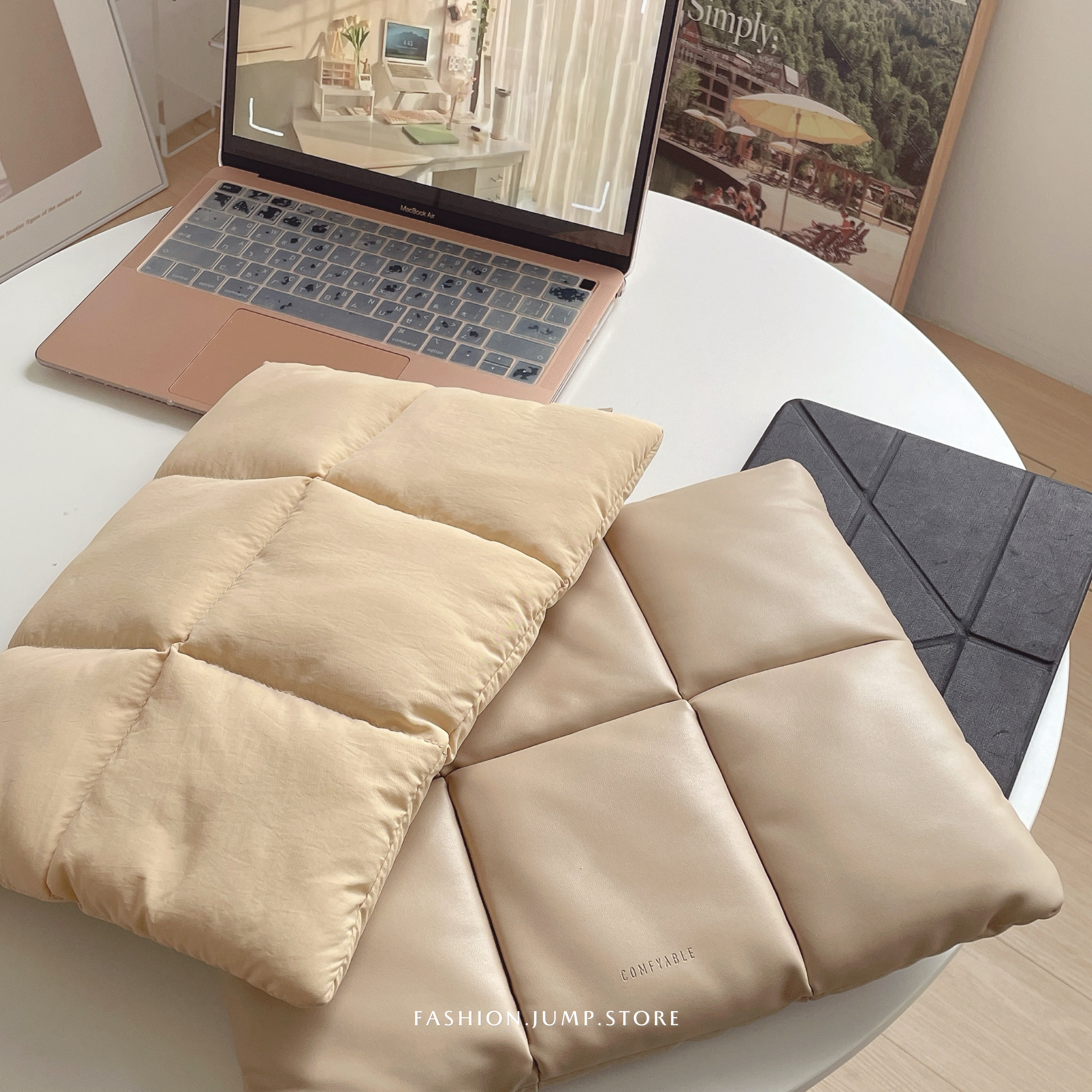 （部分現貨）歐美博主必備🔥COMFYABLE｜雲朵電腦包 iPad包 枕頭 磁吸 皮革 防潑水 保護套 手拿包 側背包