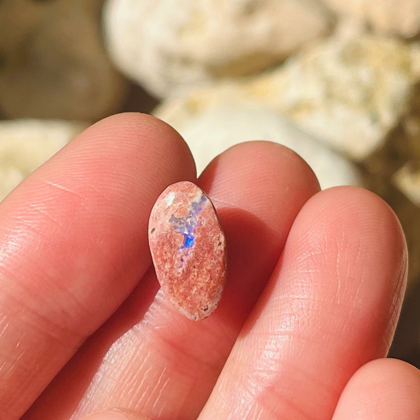 [原石] 墨西哥火蛋白石