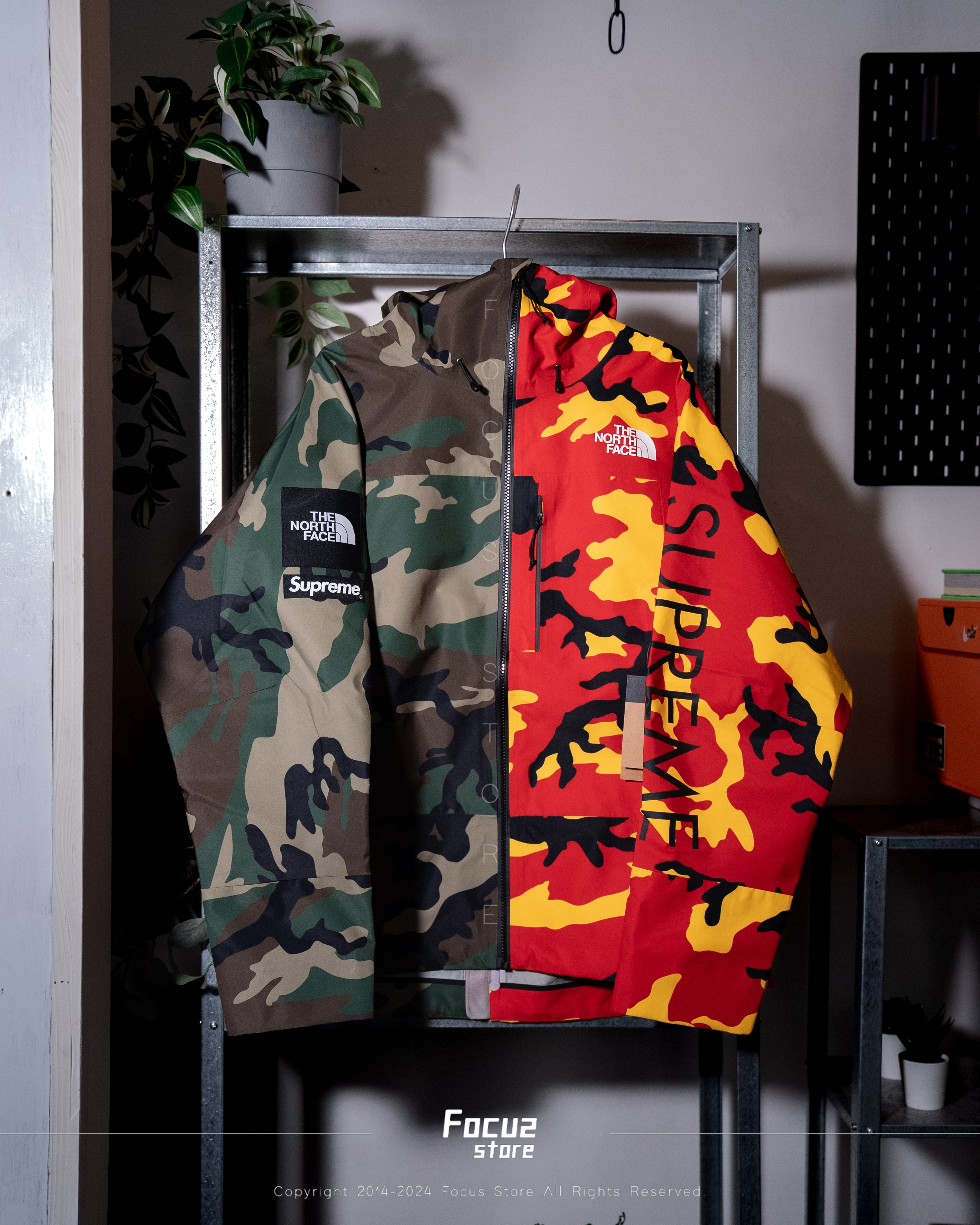 【Focus Store】預購 Supreme x The North Face SS24 Week3 Split Taped Seam Shell Jacket 衝鋒衣 拼接 三色