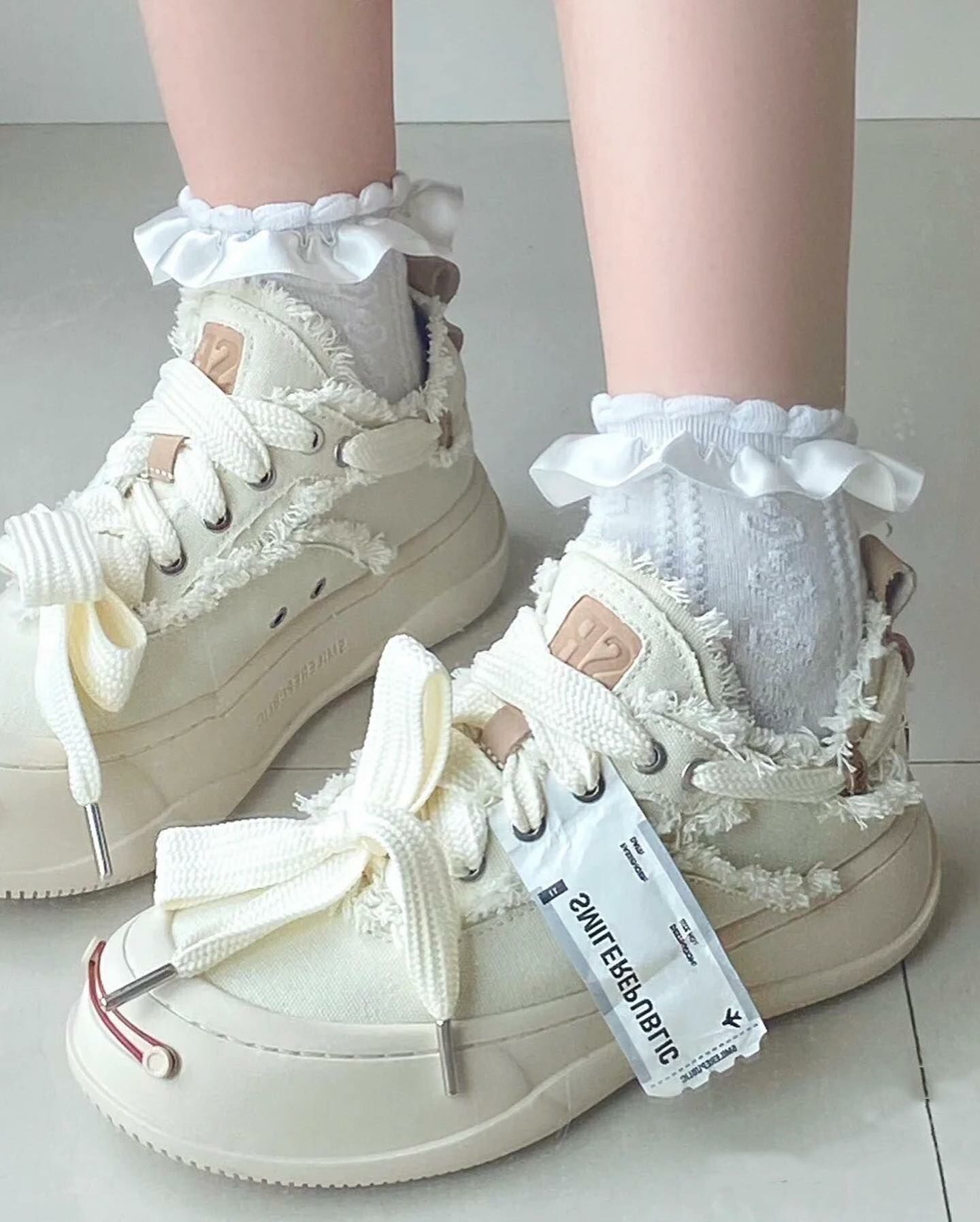 SMILEREPUBLIC 蝴蝶結笑臉鞋 小紅書爆款🔥 米白色 低筒 可以替換開口笑 SR20220101002