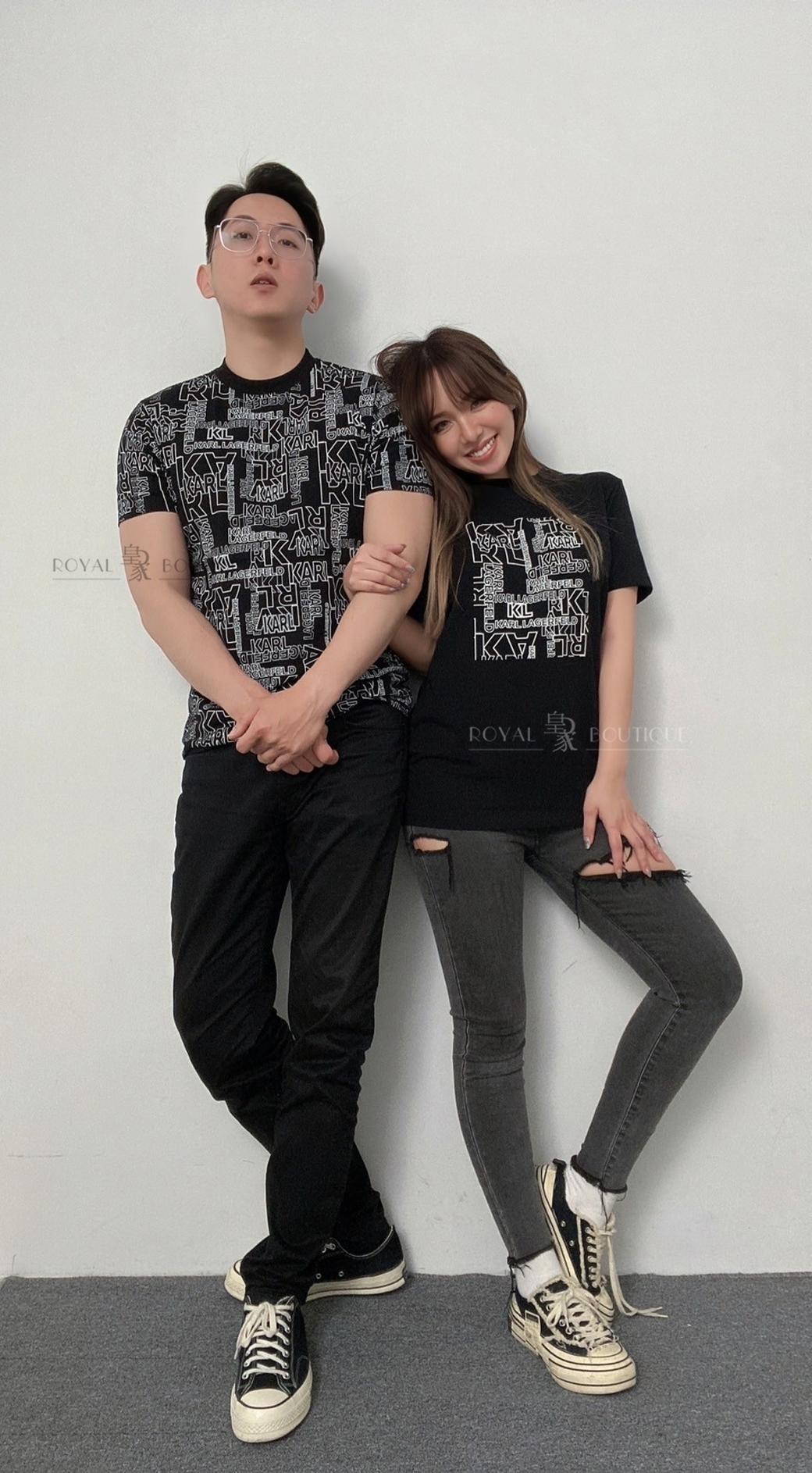 KARL LAGERFELD 卡爾 滿版不規則英字排列印花短T