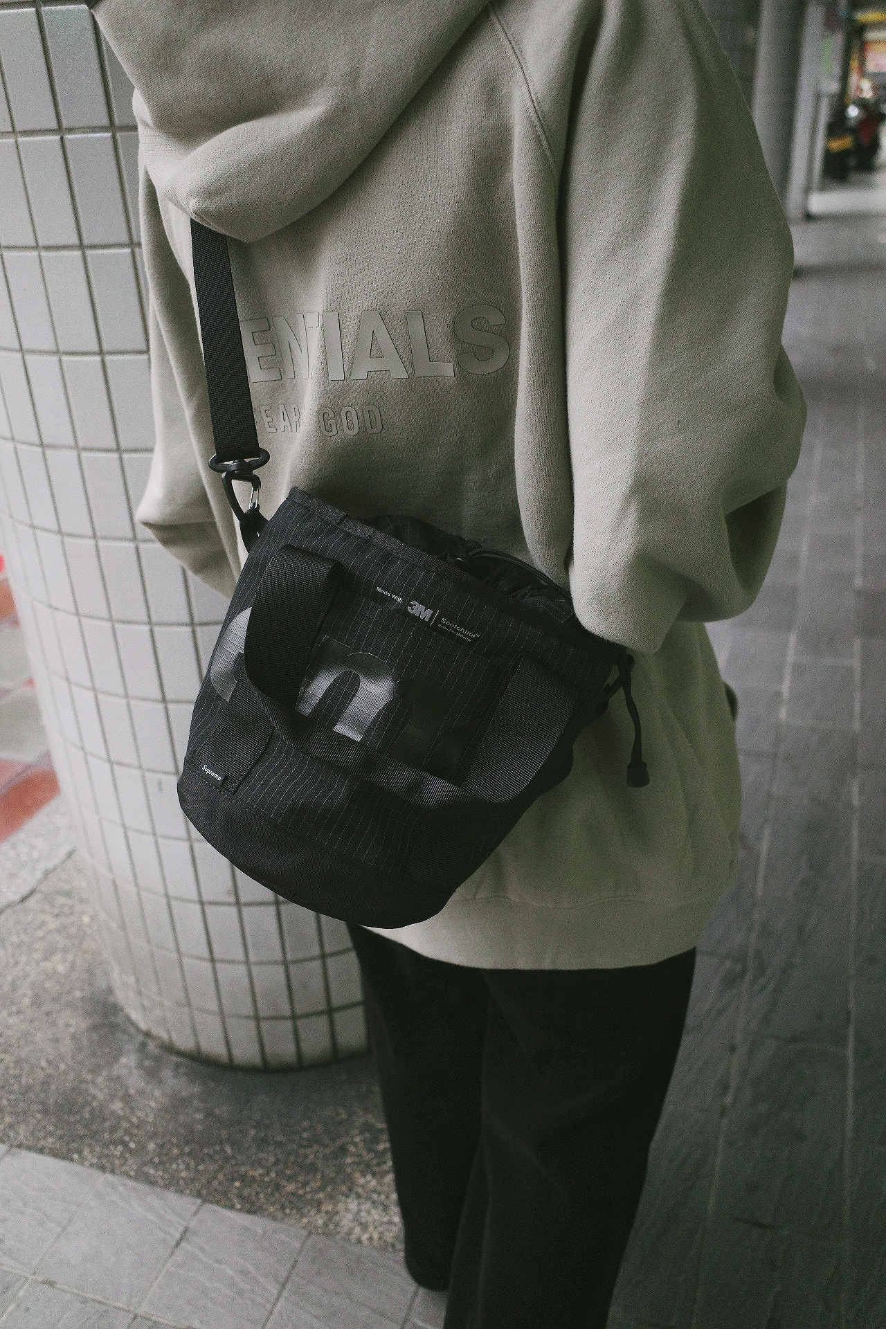 SUPREME 24SS Cinch Bag 【公式通販】