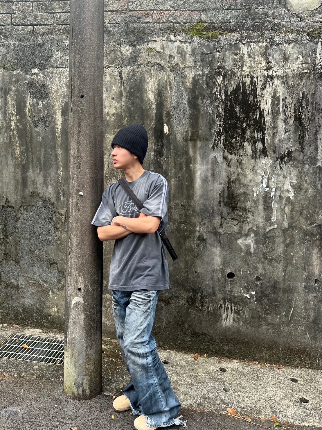 🇰🇷韓國 髒刷色 水洗 破壞 微喇 牛仔褲