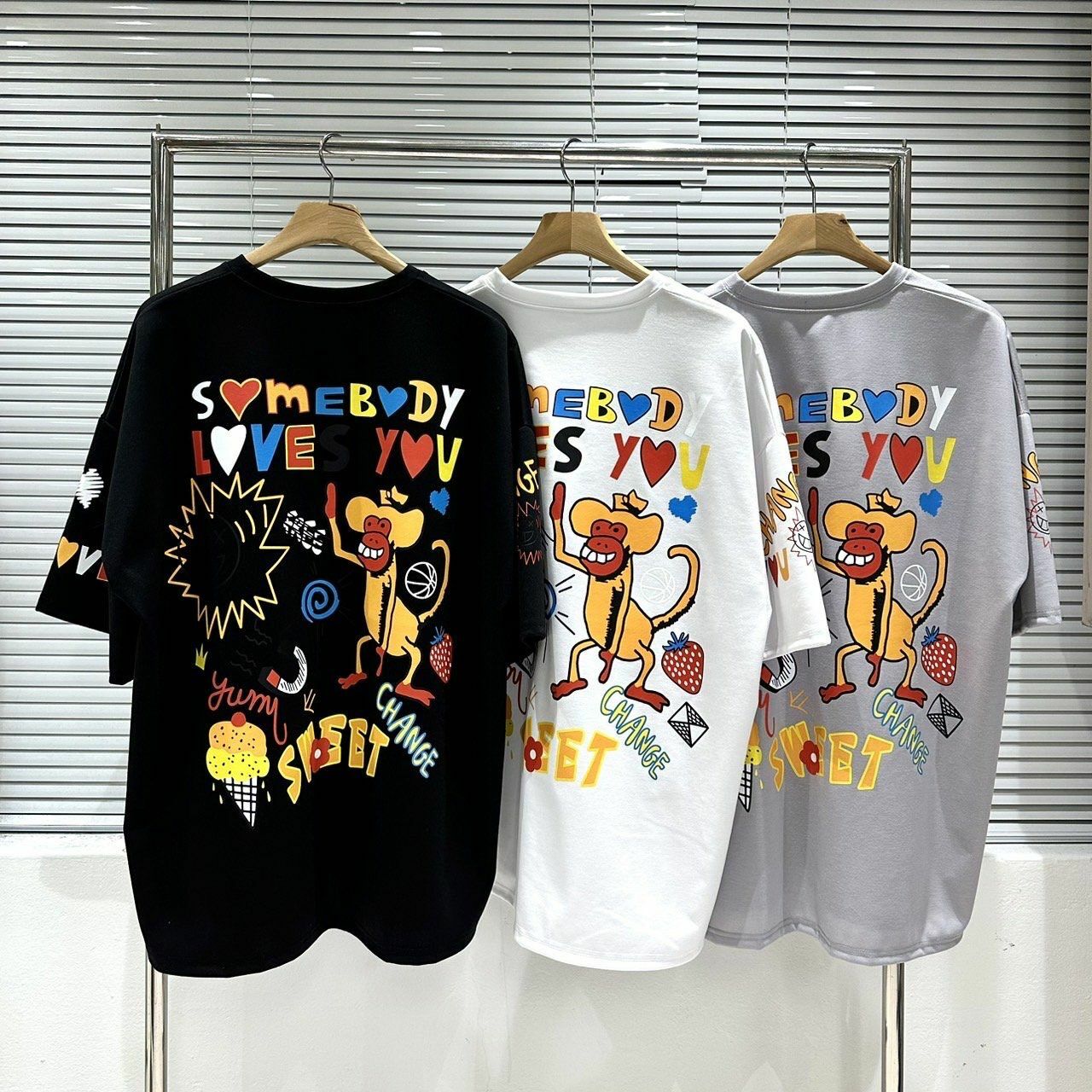 英文字圖案短袖Tee BY ATTENTION-162T