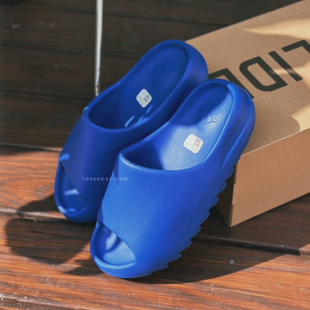 ADIDAS ORIGINALS YEEZY SLIDE "AZURE" 克萊茵藍 ID4133