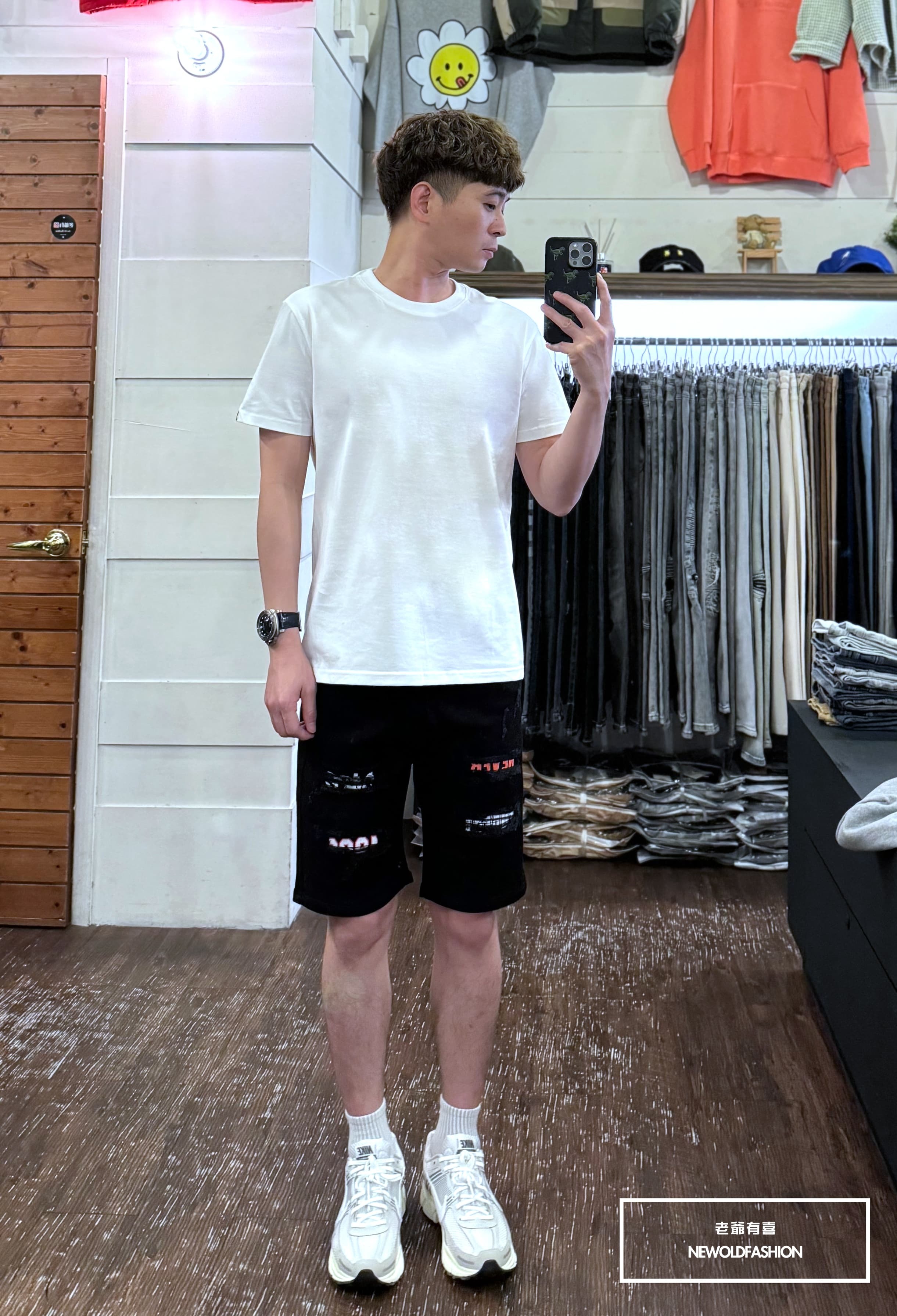 『新品上市』重磅黑紅英字補丁牛仔短褲(NOF2403351)